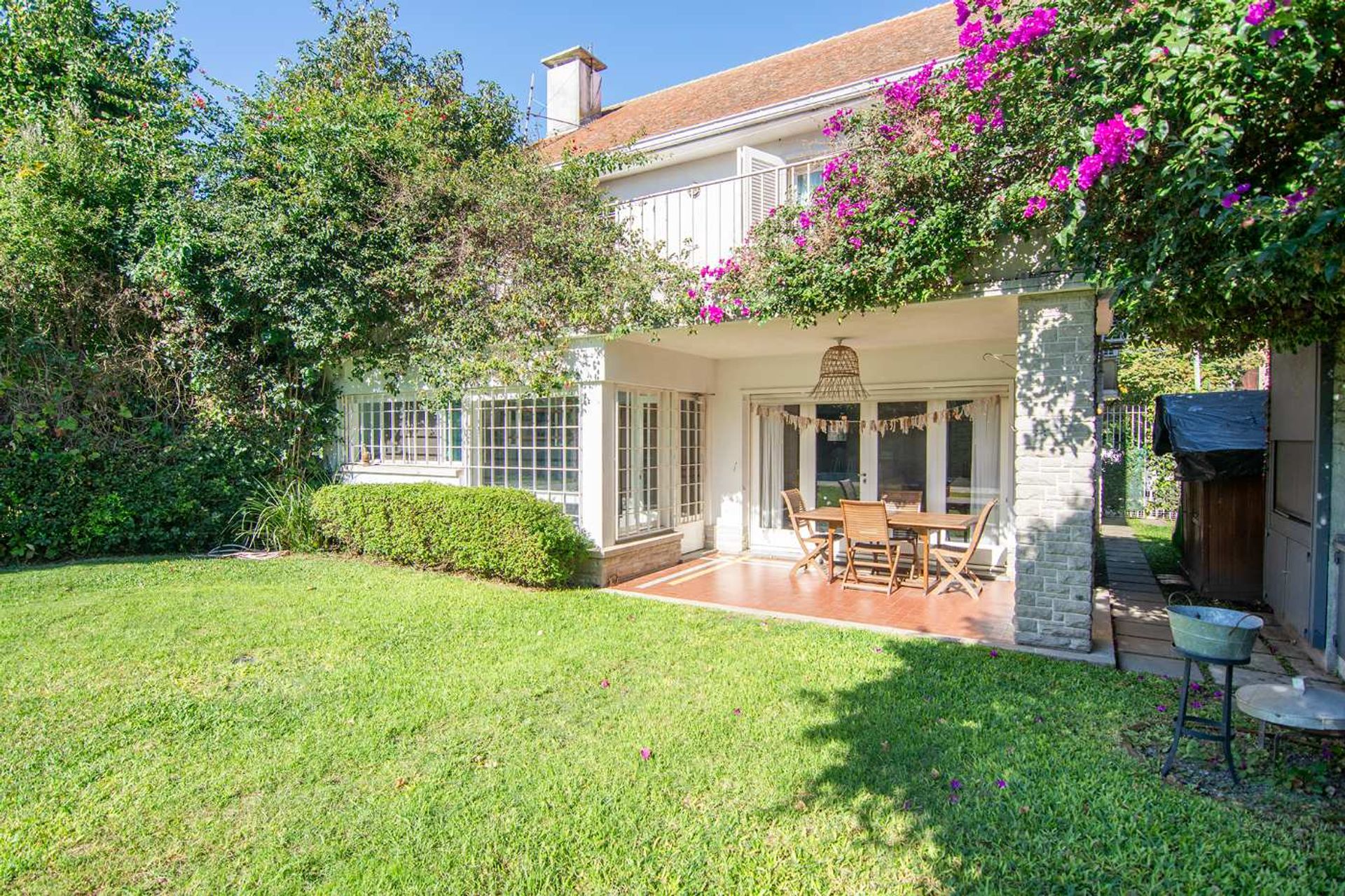 VENDE CASA -LIBERTA al RIO- INMEJORABLE UBICACION!