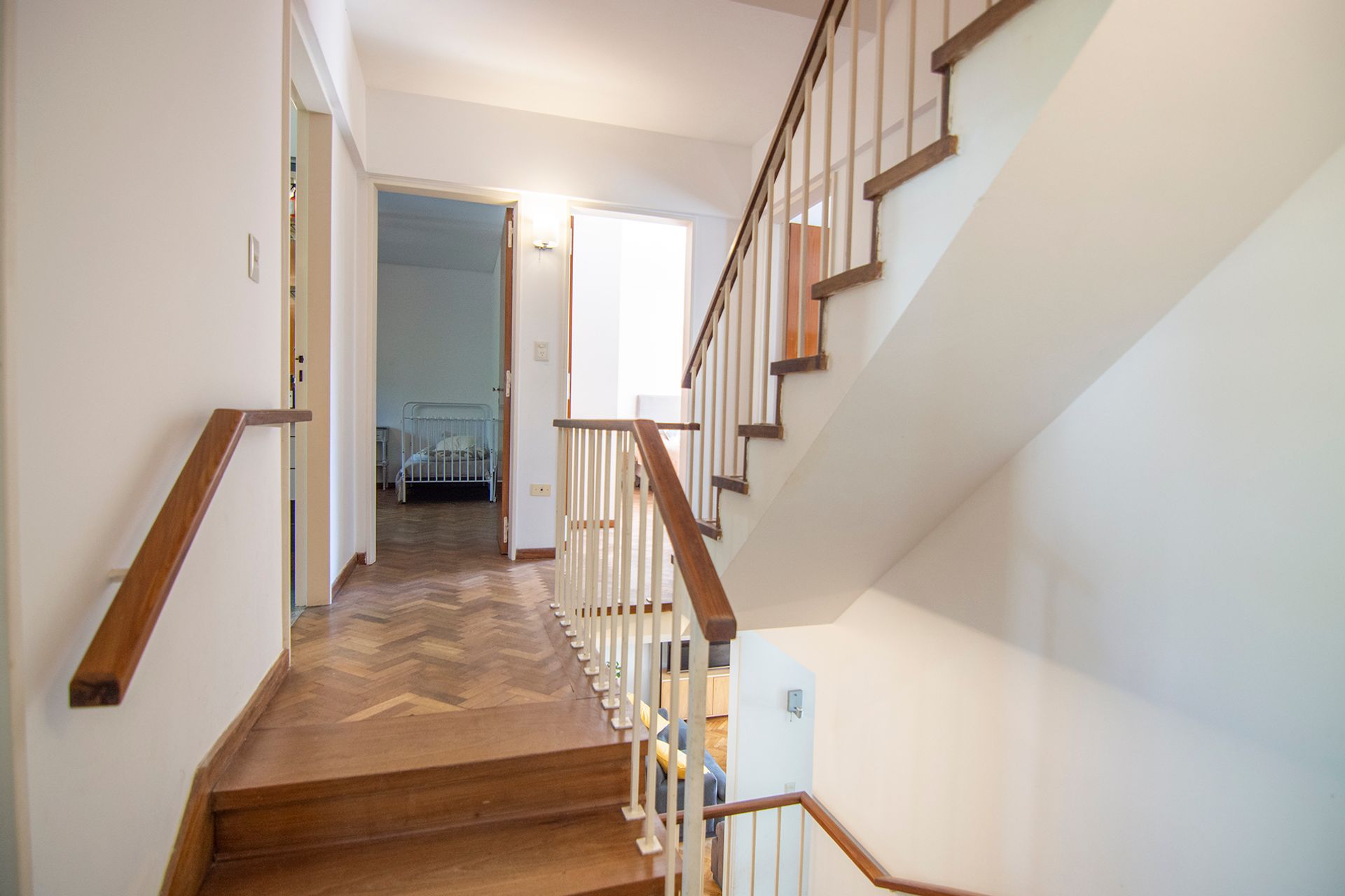 VENDE CASA -LIBERTA al RIO- INMEJORABLE UBICACION!