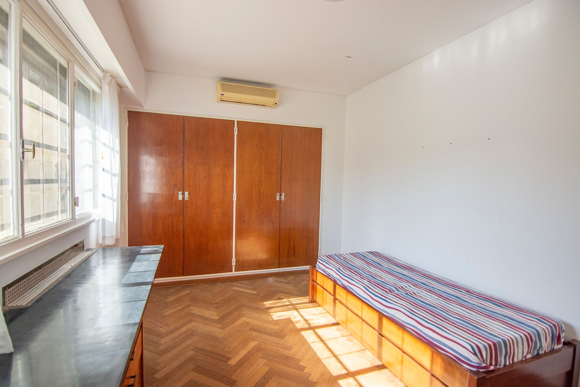 VENDE CASA -LIBERTA al RIO- INMEJORABLE UBICACION!