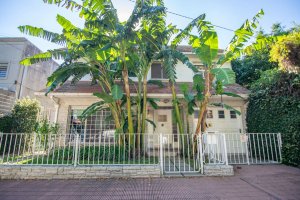 VENDE CASA -LIBERTA al RIO- INMEJORABLE UBICACION!