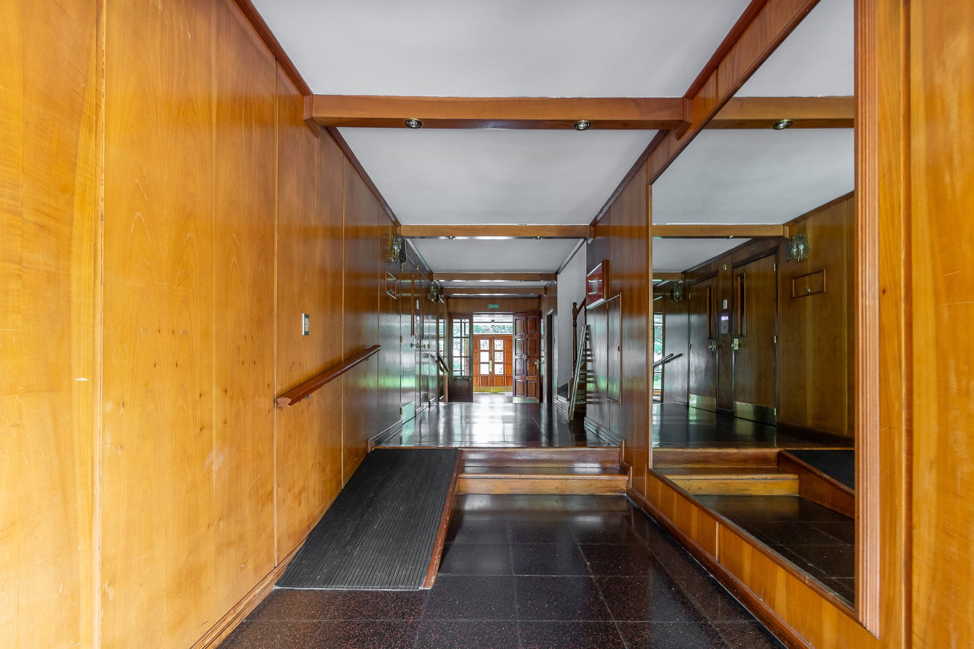 Depto 3amb C/Cochera en VENTA B.Parque,V. Martelli