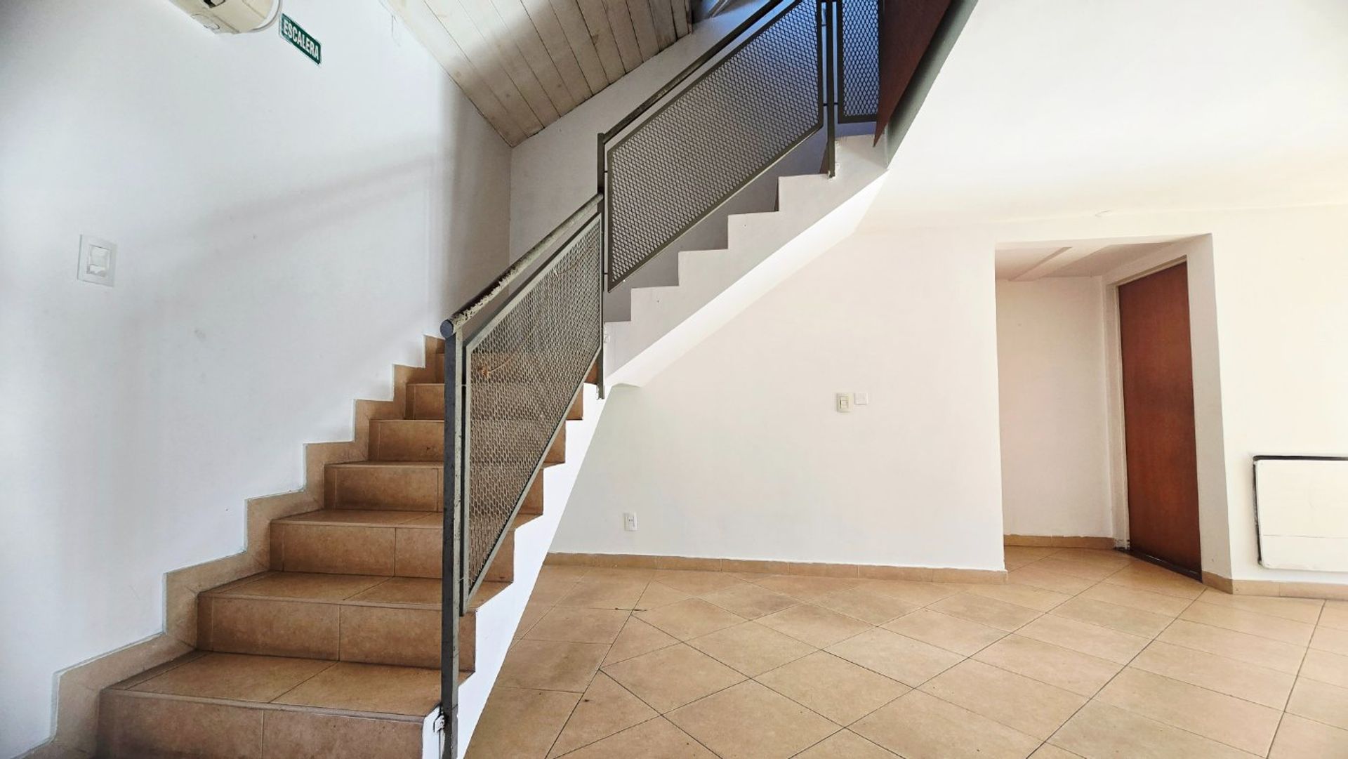 Venta PH 3 amb con balcon y terraza propia Munro