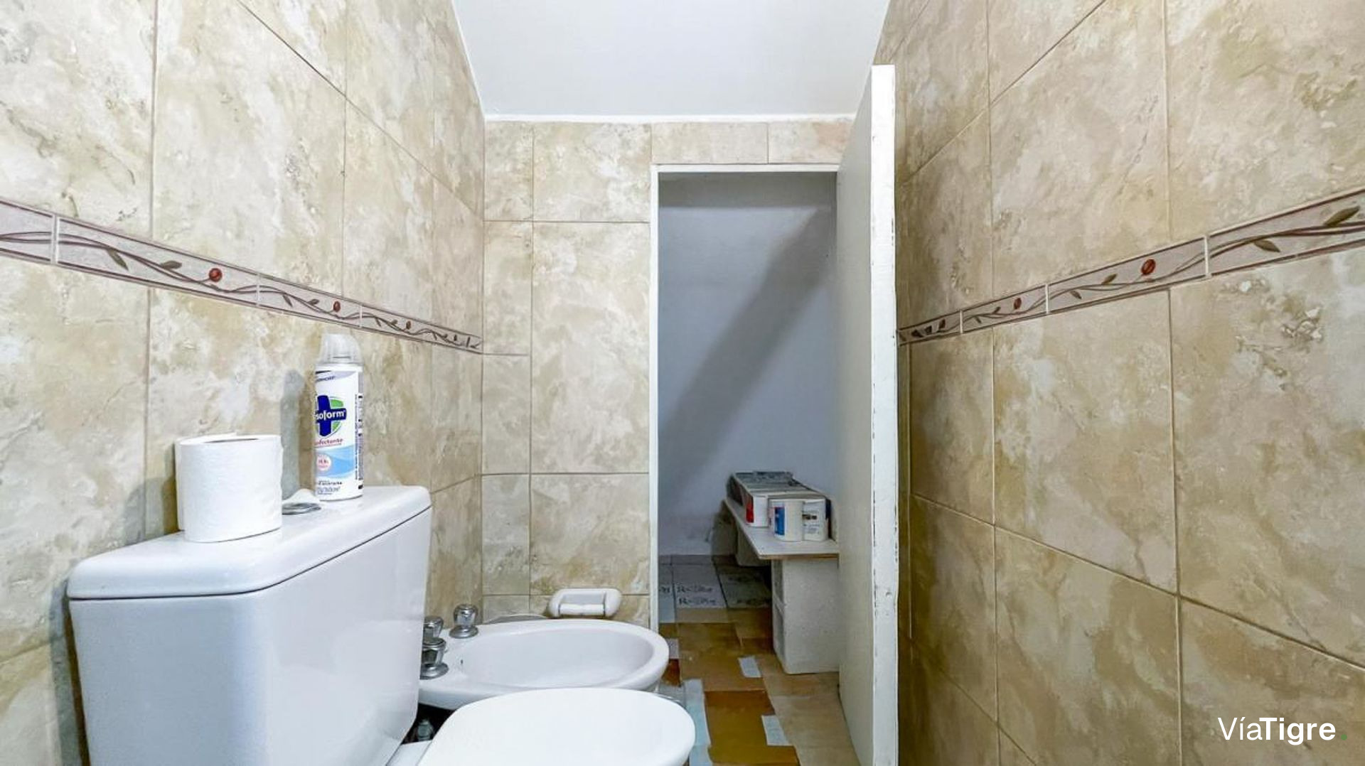 Venta Casa 4amb con Jardin-Quincho en Carapachay