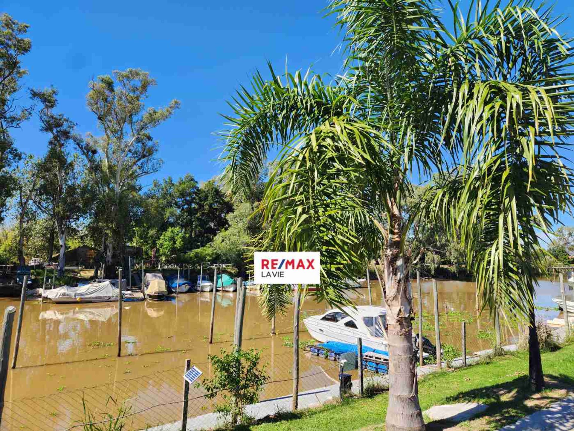 Venta Lote Central C/ Amarra En Vila Marina 1