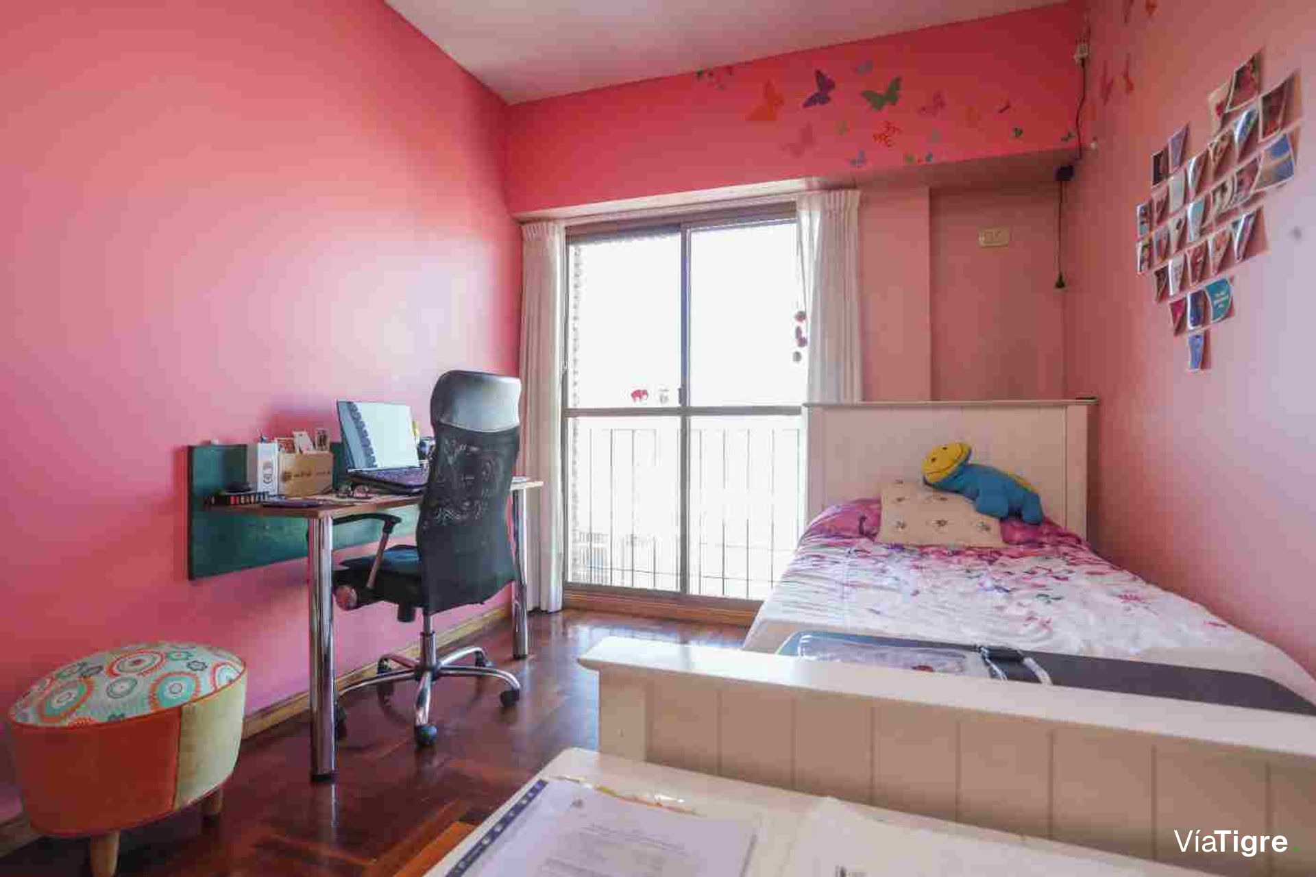 Triplex Olivos 4 ambientes cochera acepta Permuta
