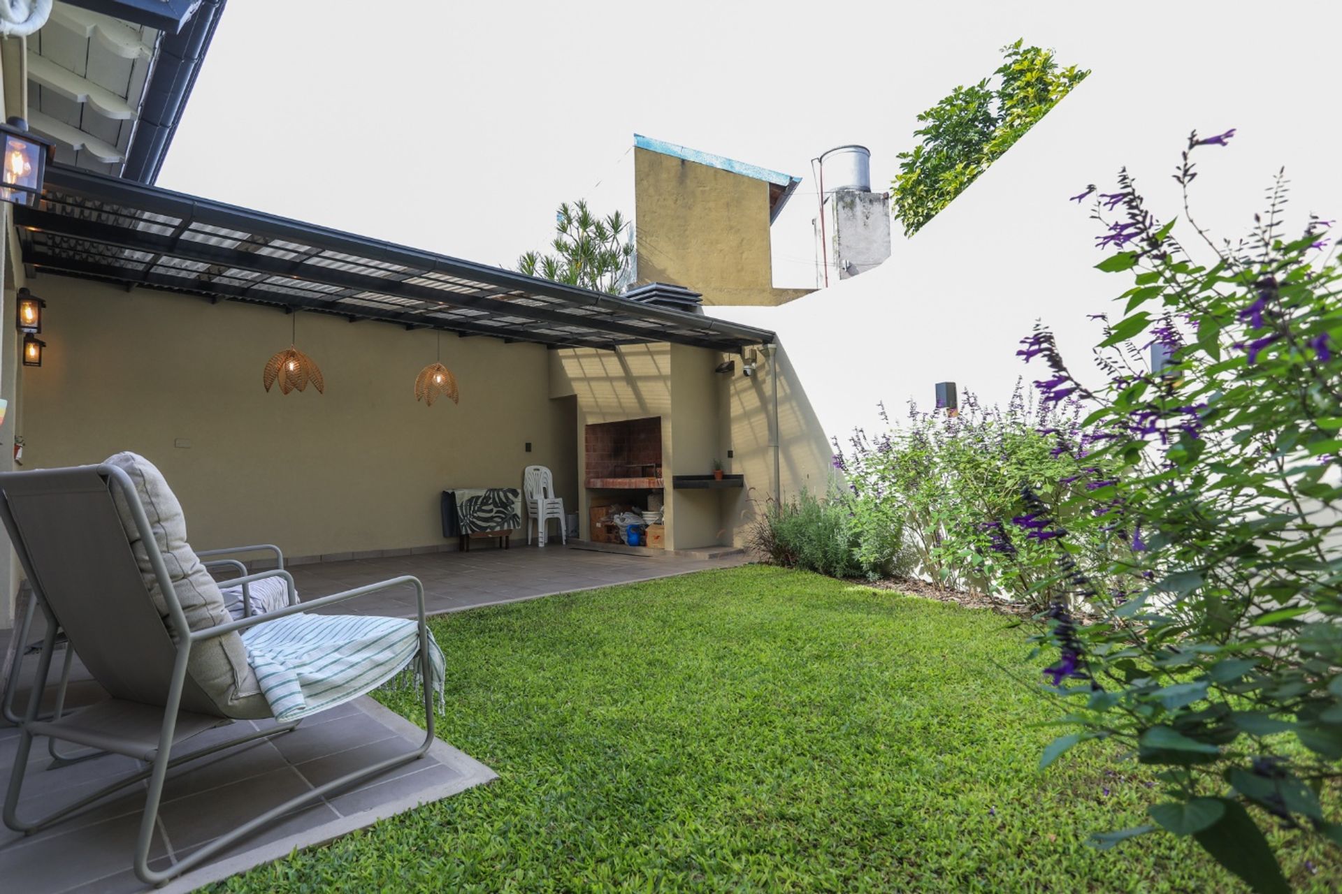 Venta Casa 4 Ambientes C/ Jardin Y Coch Carapachay