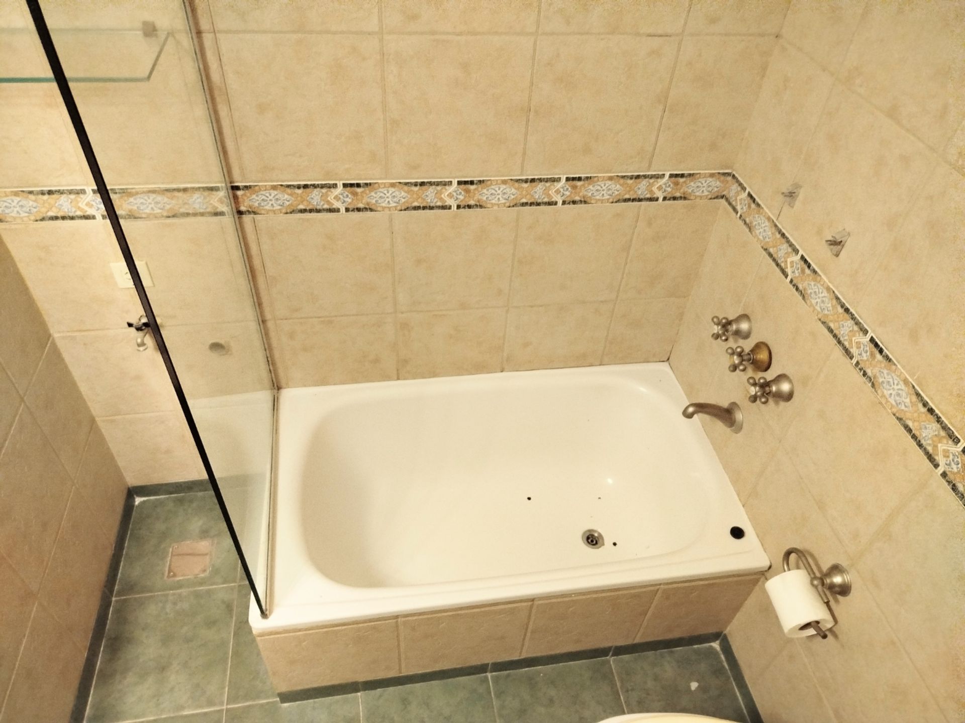 Venta Oficina La Lucila 3 Amb Excelente Ubicacion