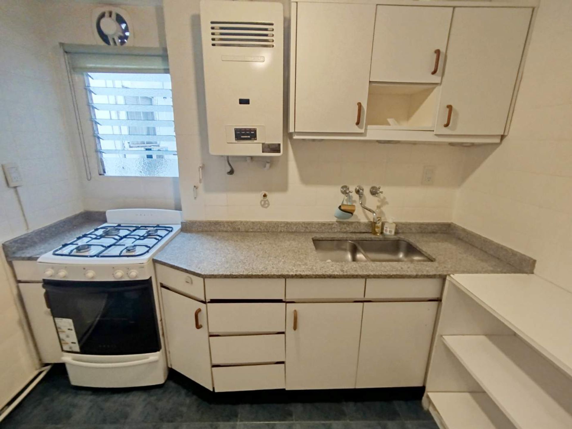 Venta Oficina La Lucila 3 Amb Excelente Ubicacion