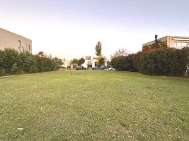 Lagoon-front lot in San Francisco, Villanueva