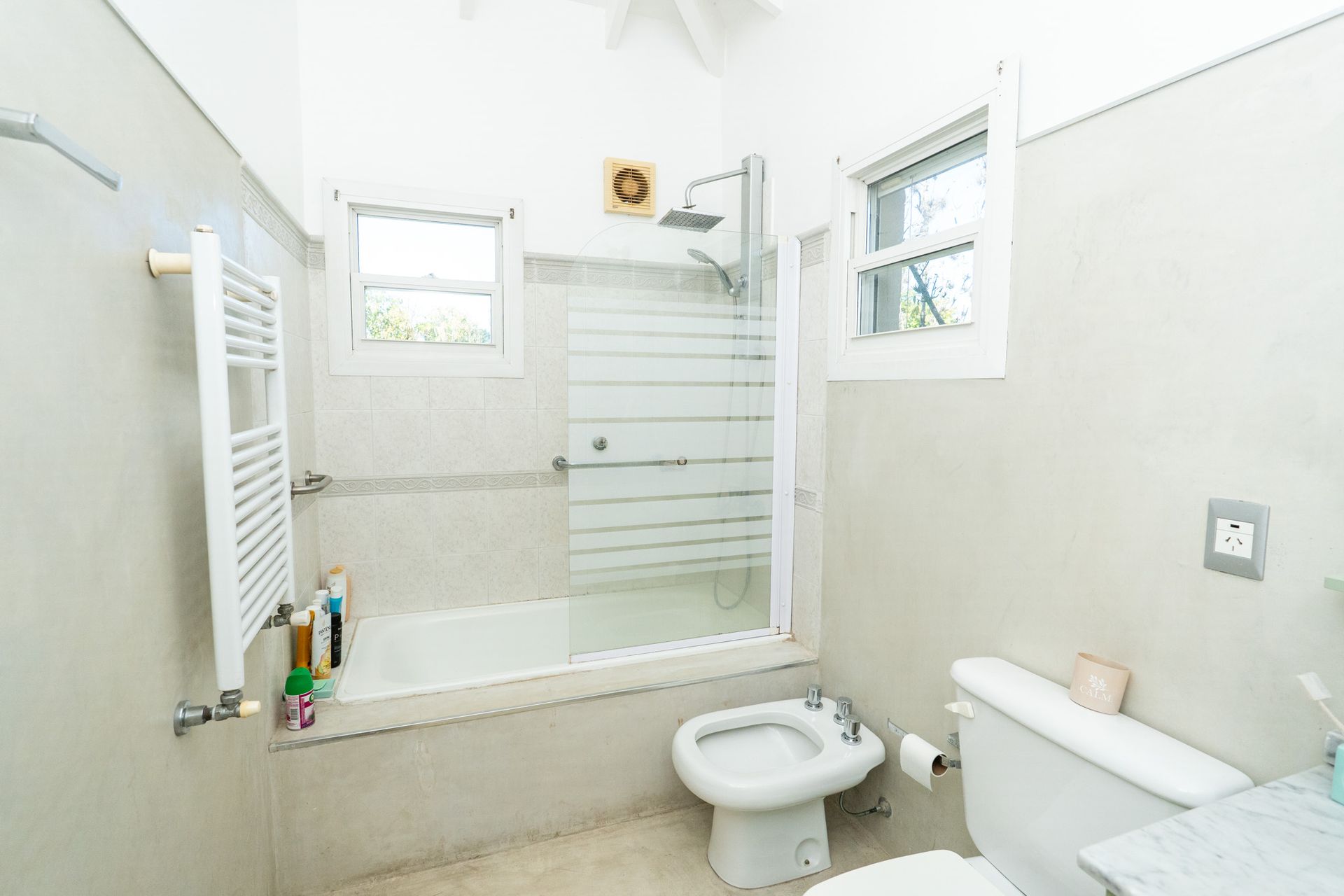 Venta casa 4/5 ambientes-Barrio Lomas de Benavidez