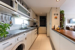 Sale 2-Bedroom Apartment With Terrace Florida