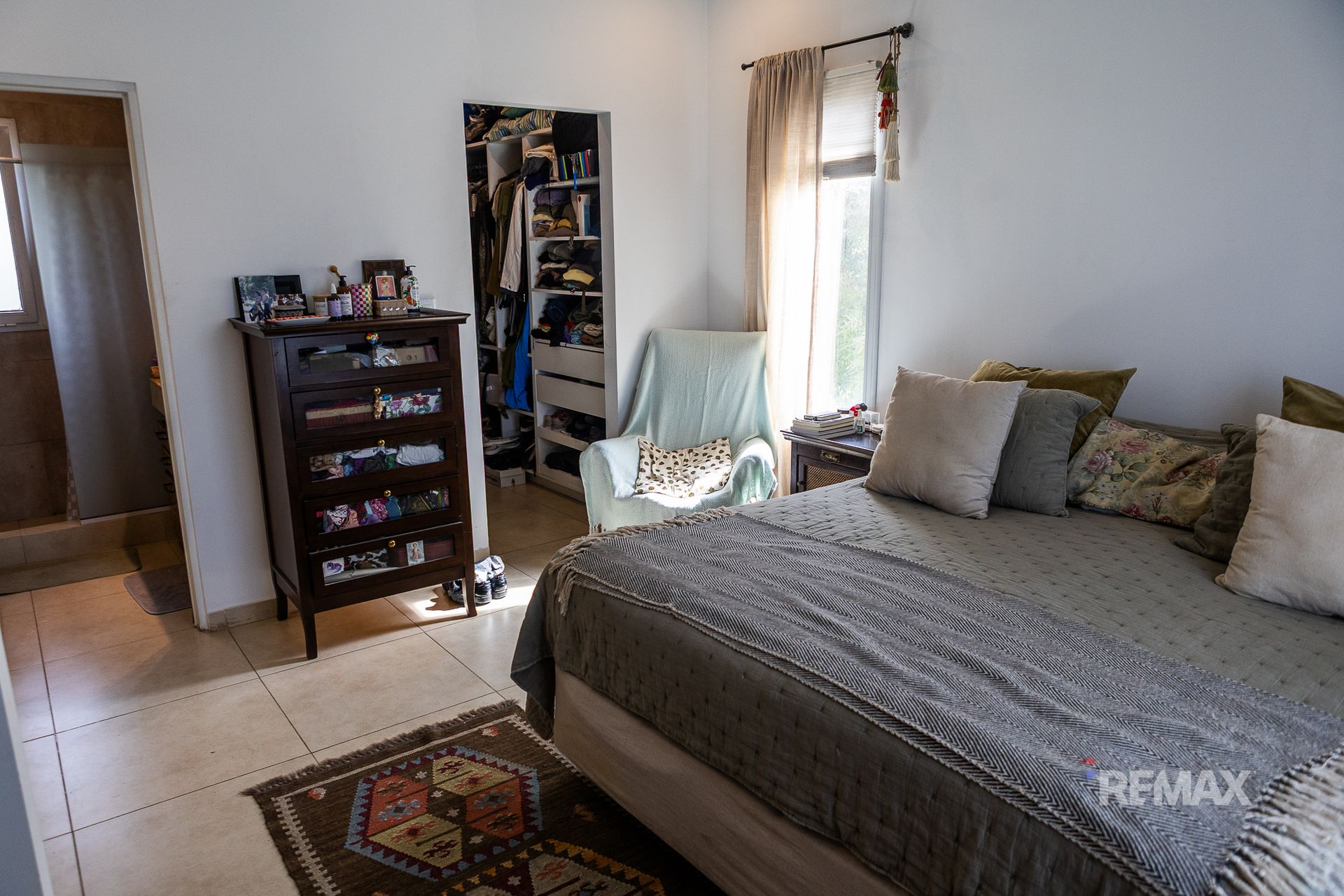 Venta Casa San Gabriel - 5 Ambientes - 3 Dorm.