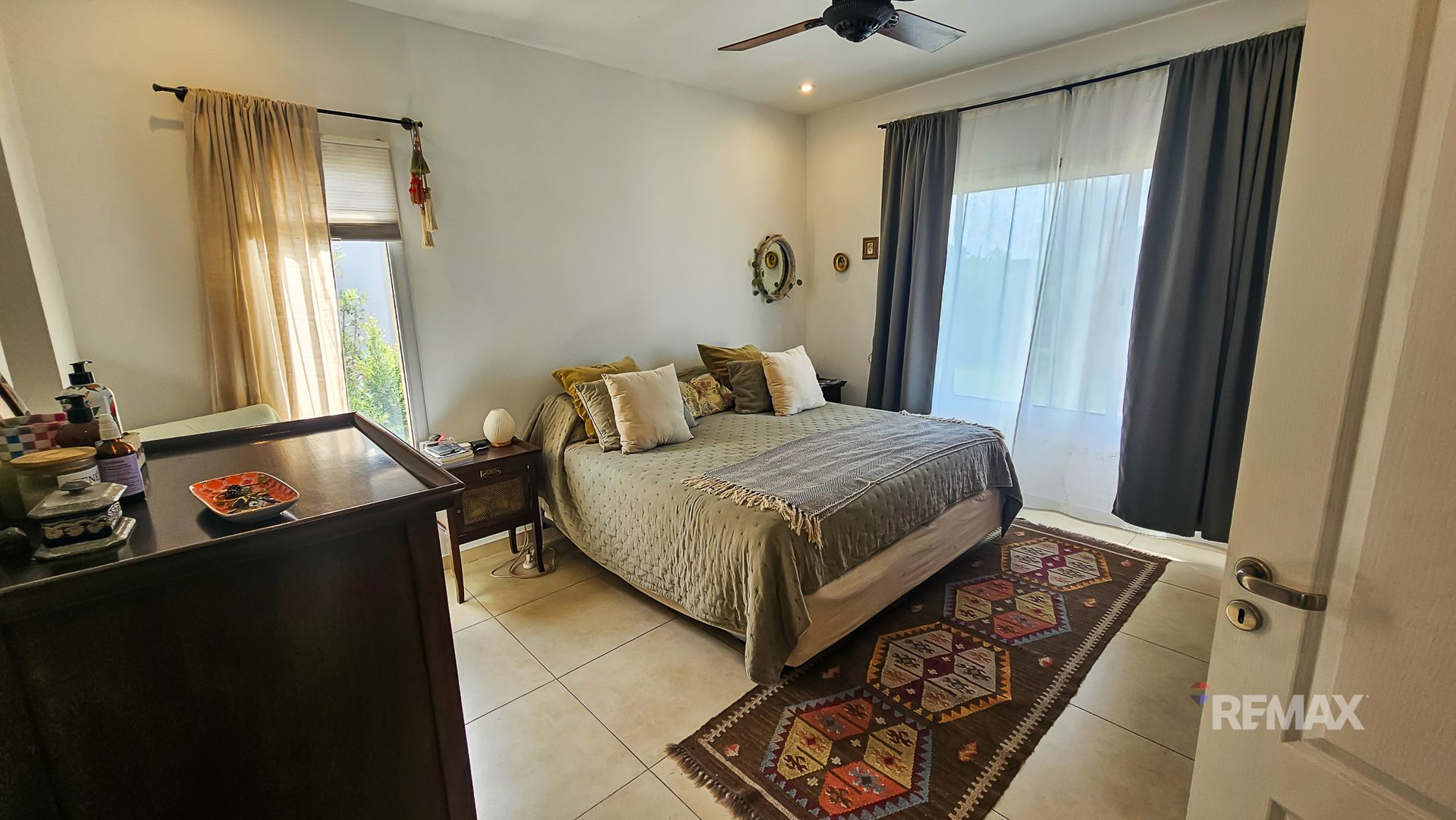 Venta Casa San Gabriel - 5 Ambientes - 3 Dorm.