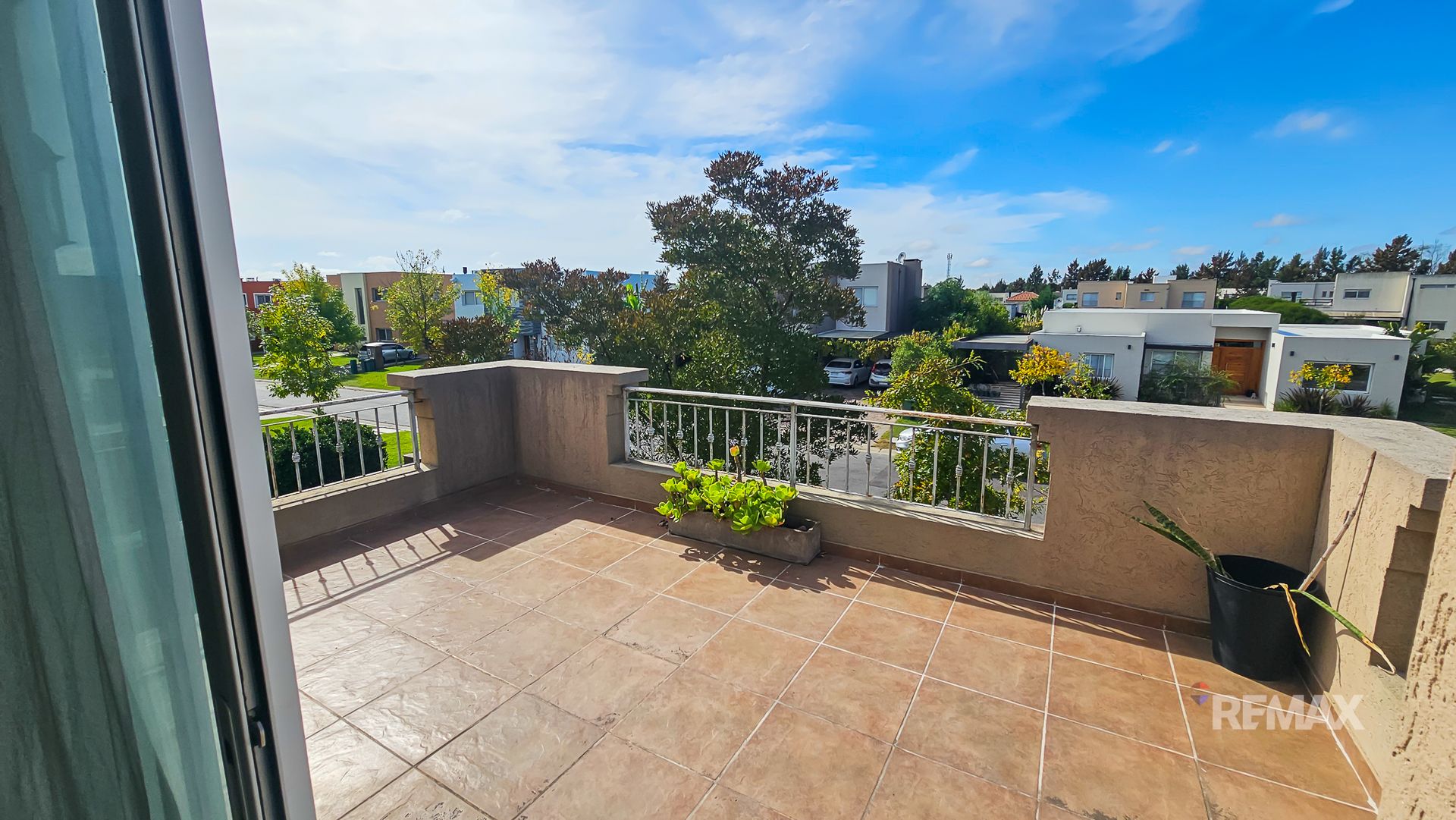 Venta Casa San Gabriel - 5 Ambientes - 3 Dorm.
