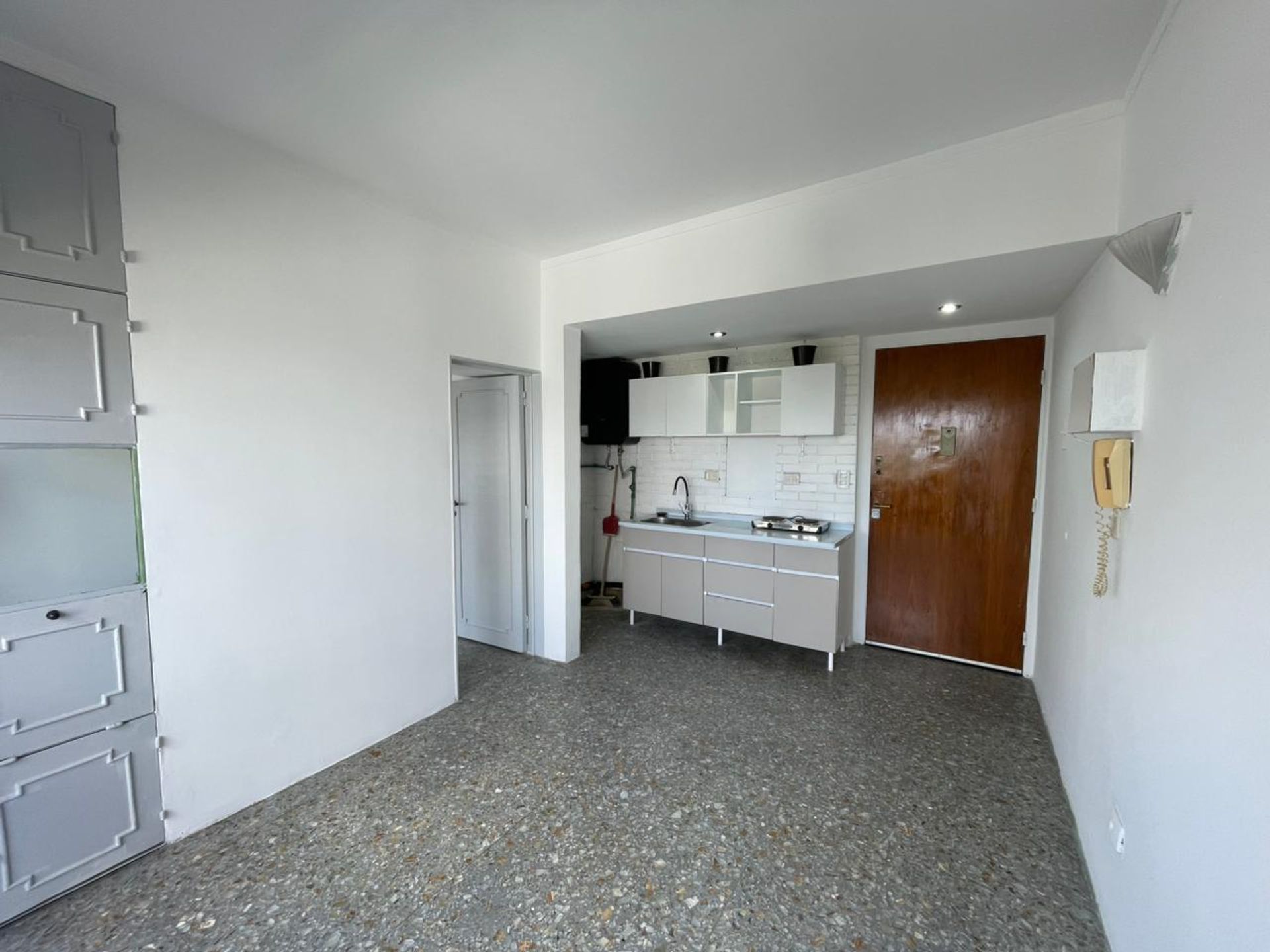 Alquiler departamento 2 Ambientes Olivos .