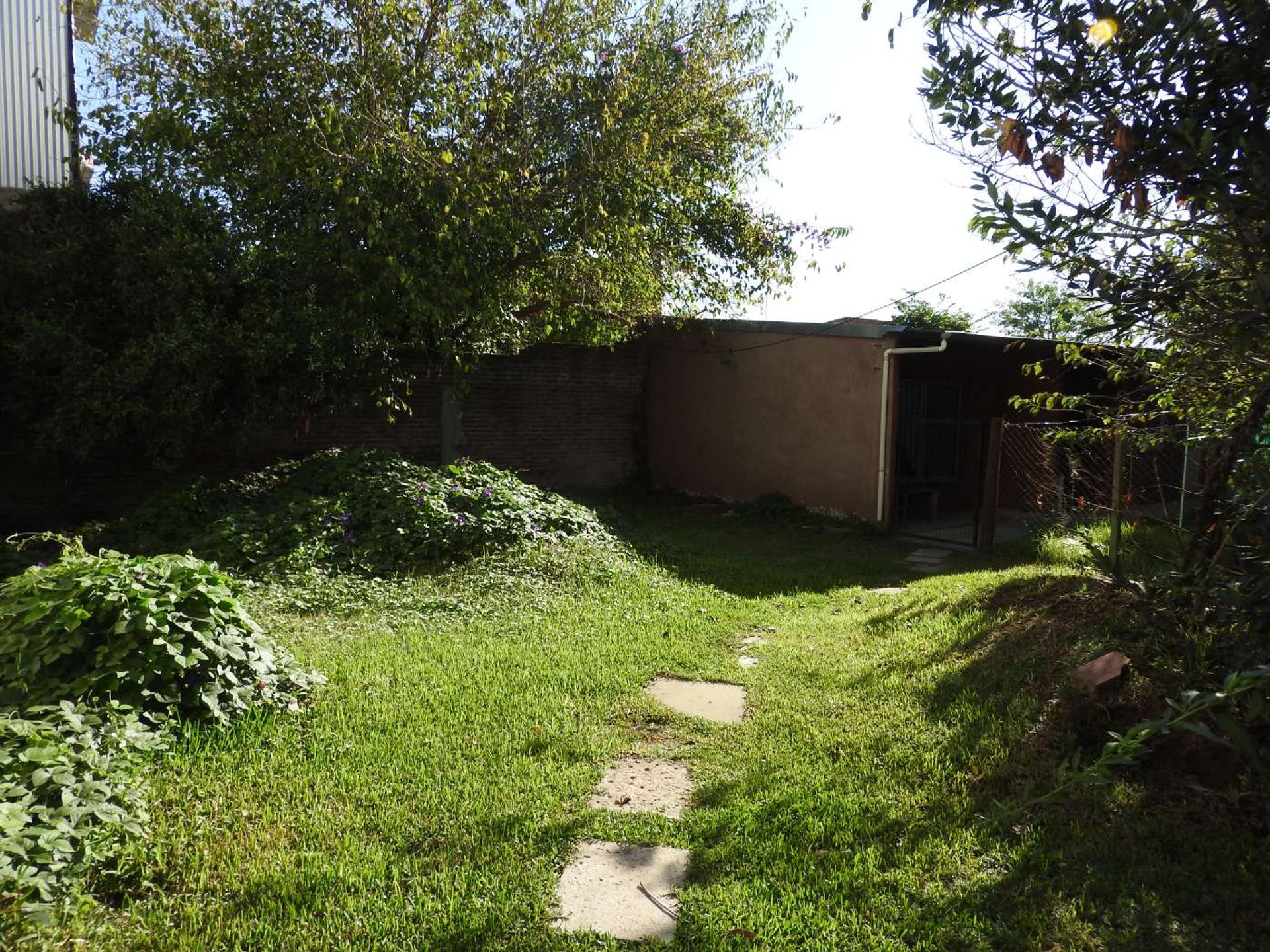 Venta 4 Casas Benavidez Multifamiliar Doble Lote