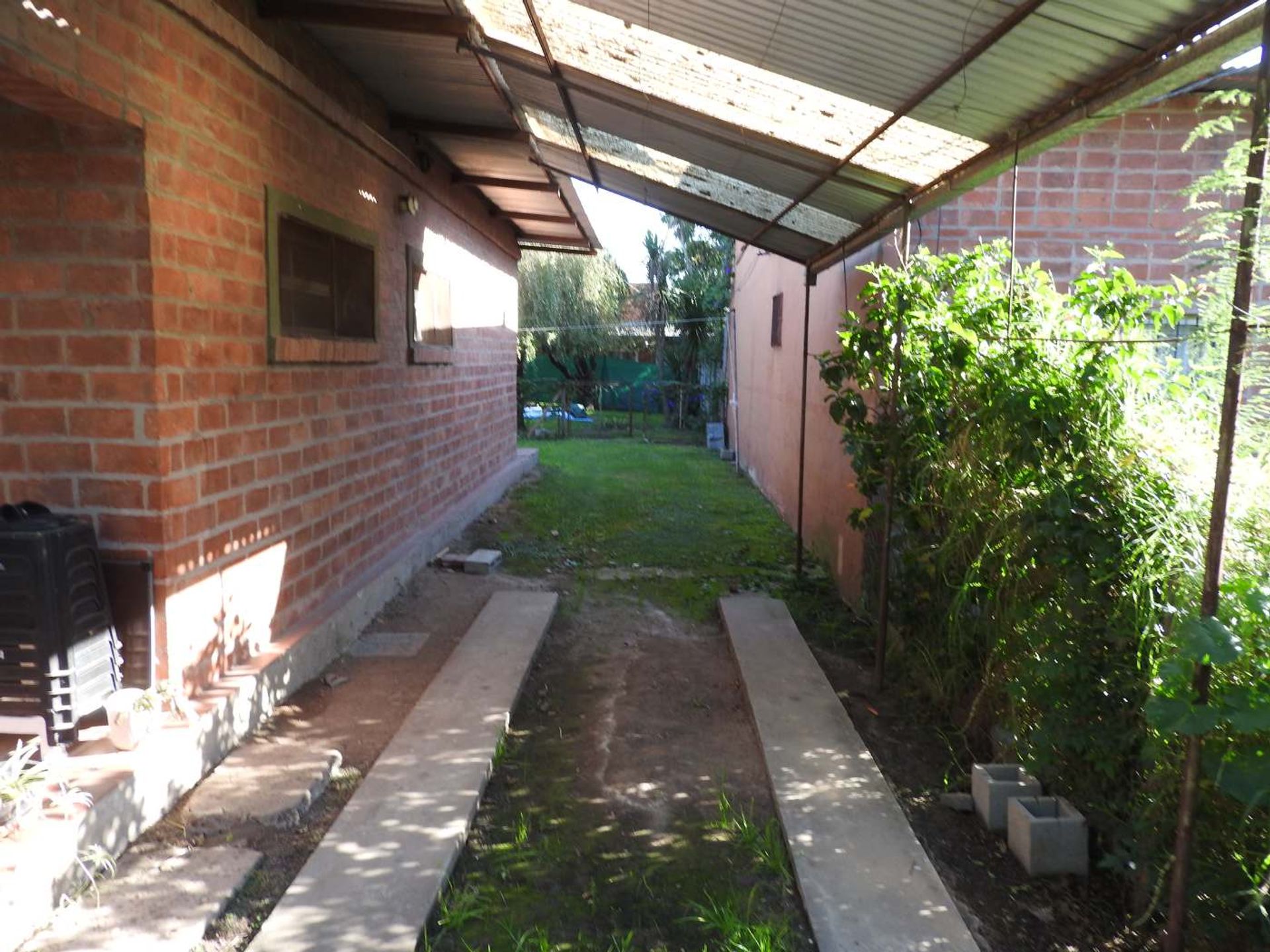 Venta 4 Casas Benavidez Multifamiliar Doble Lote