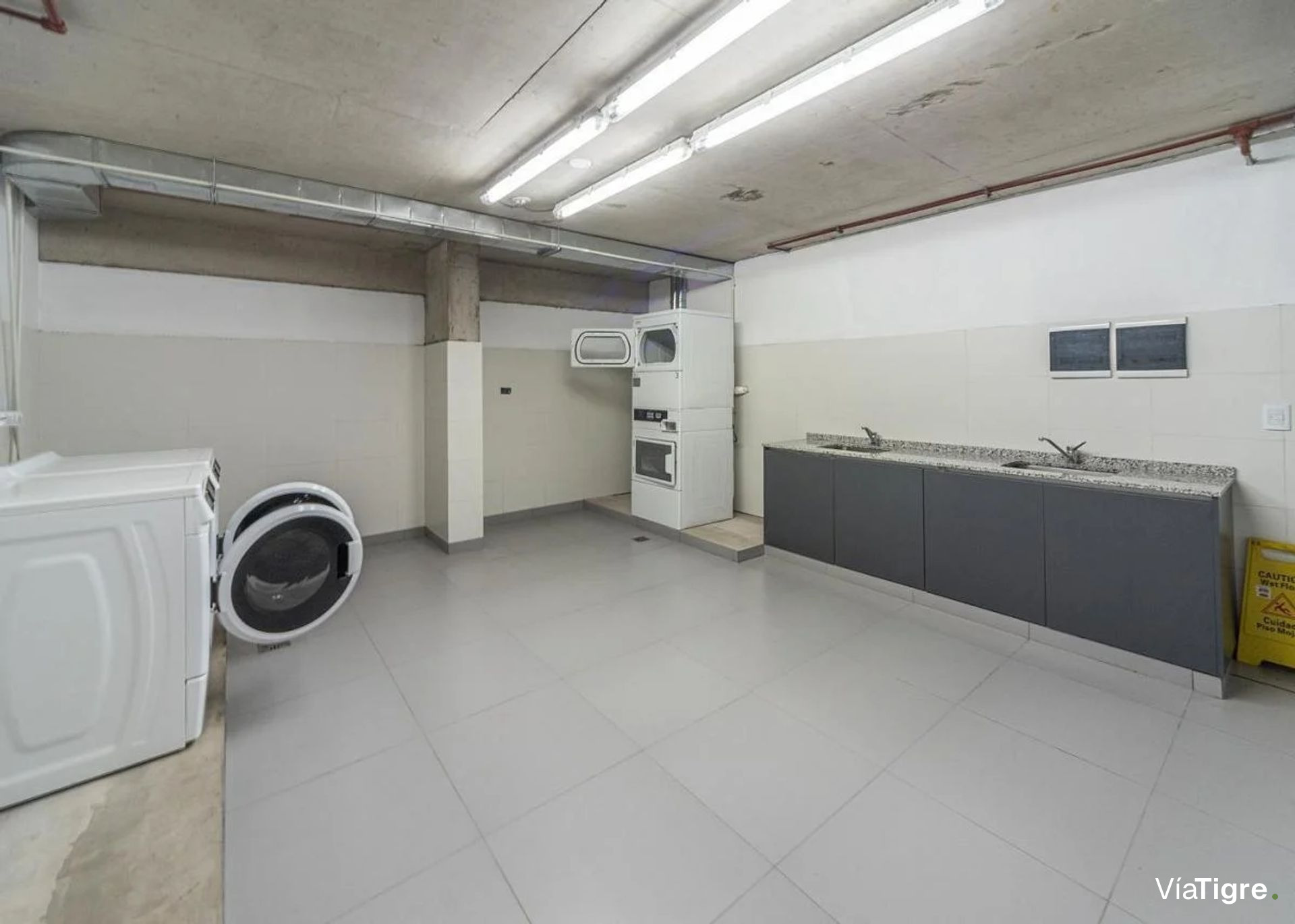 Monoambiente en alquiler con balcón y amenities