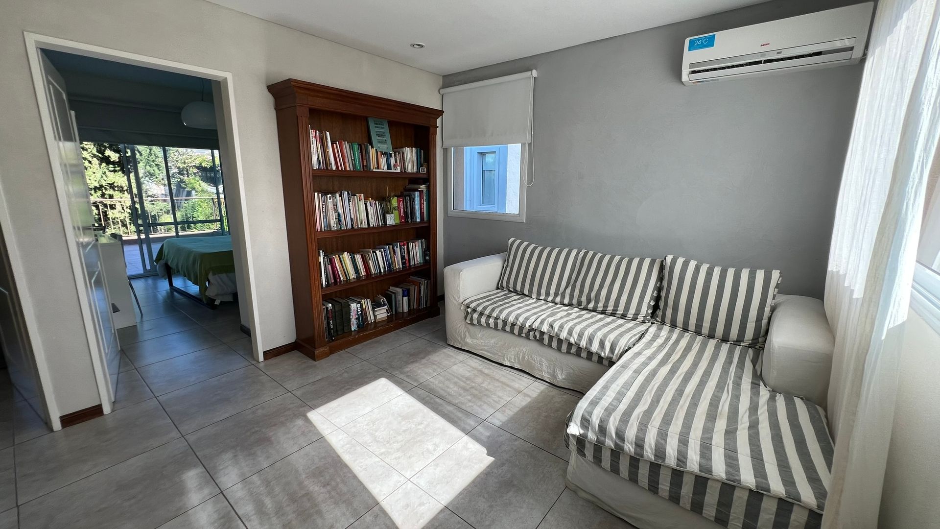 Casa en La Damasia, 3 dorm, 2 playroom, pileta