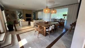 Casa en La Damasia, 3 dorm, 2 playroom, pileta