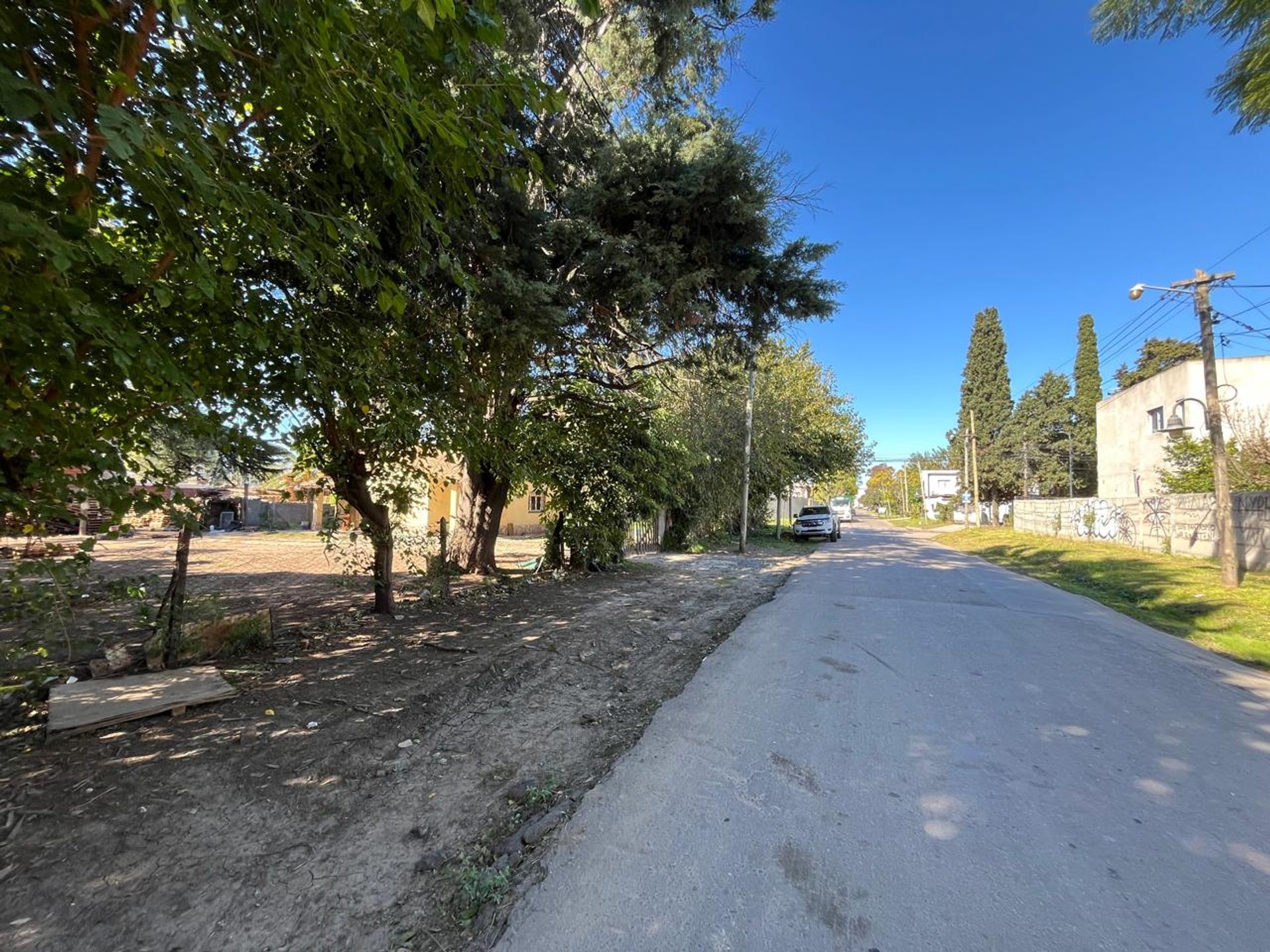 Venta De Casa Y Pileta En Benavidez A Refaccionar
