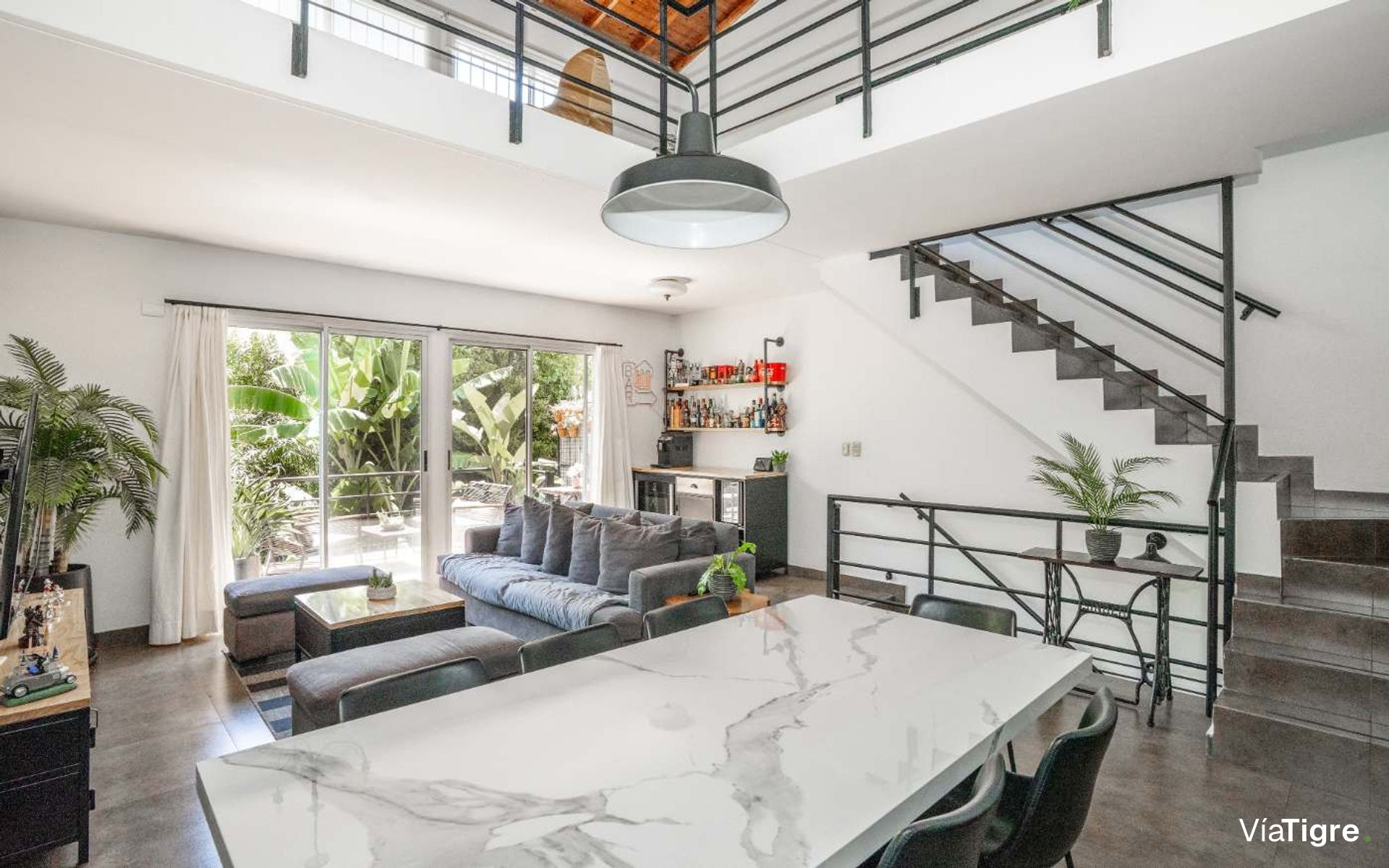 Triplex de 6 ambientes en venta en Tigre
