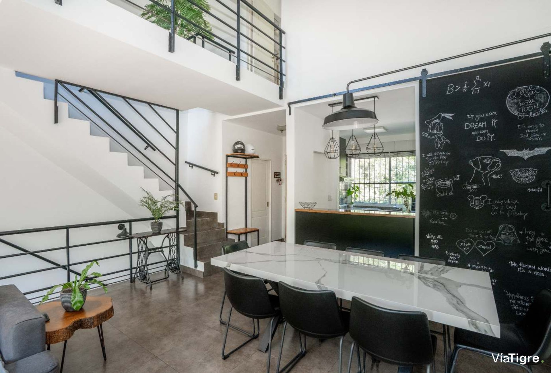 Triplex de 6 ambientes en venta en Tigre