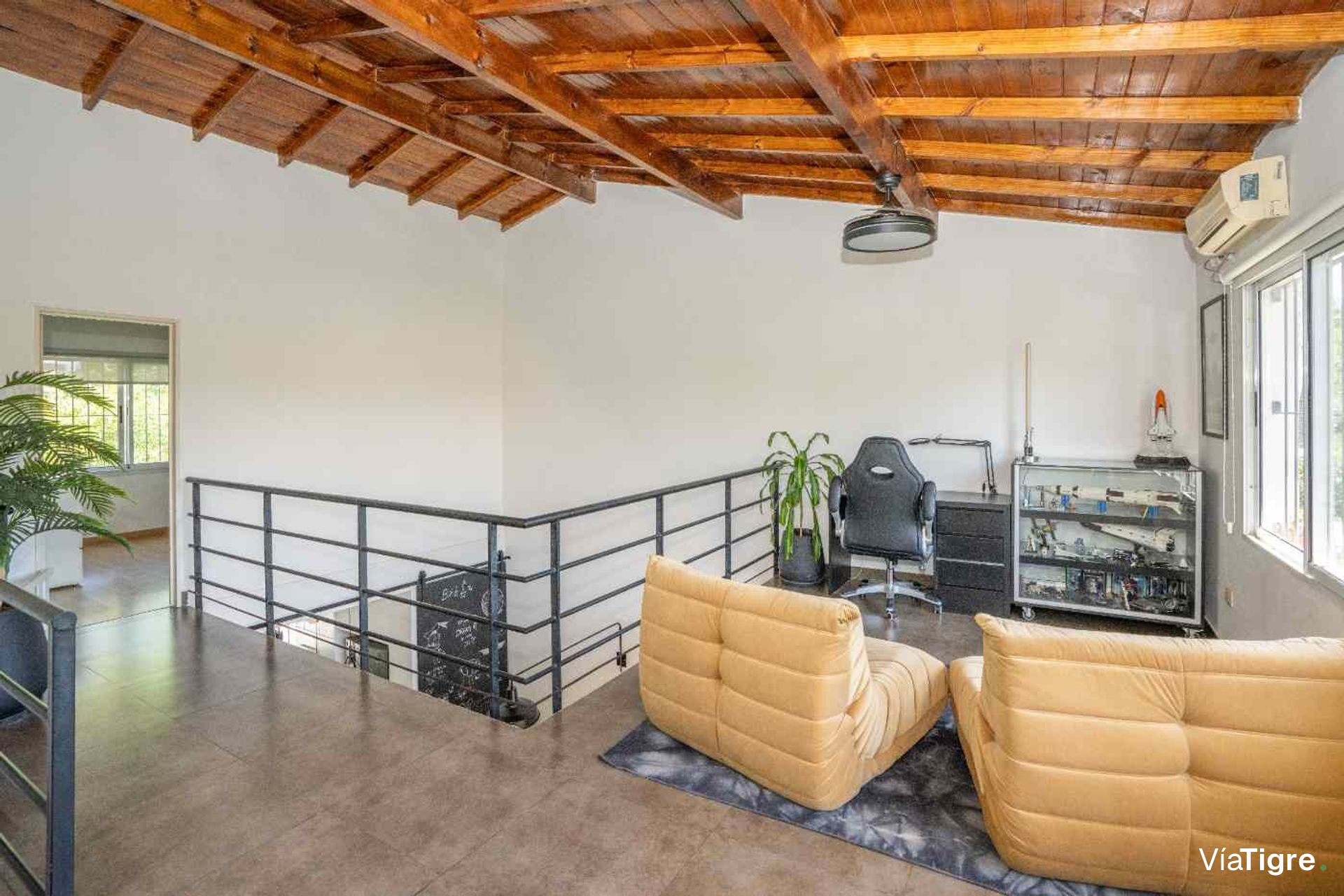 Triplex de 6 ambientes en venta en Tigre