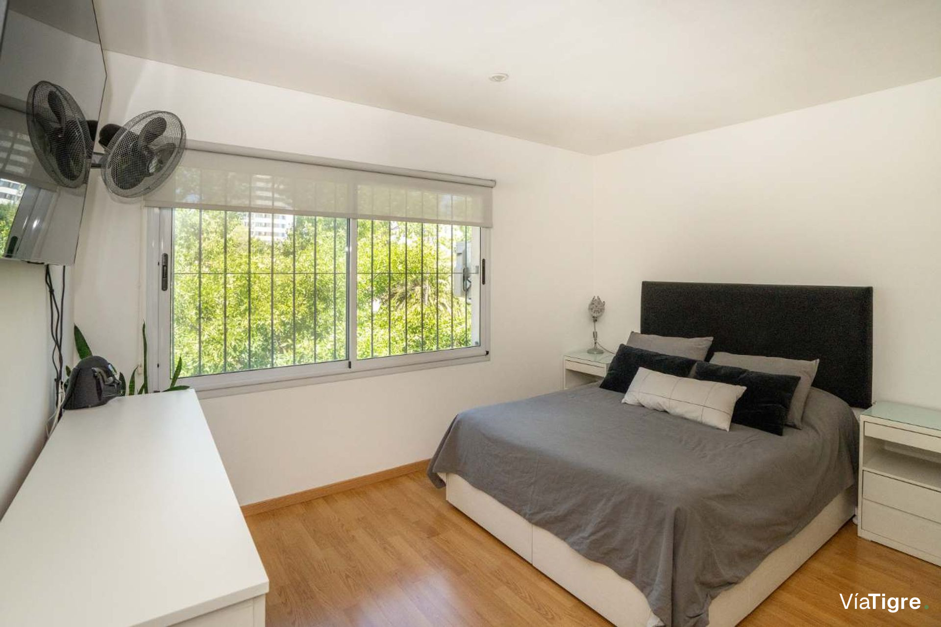 Triplex de 6 ambientes en venta en Tigre