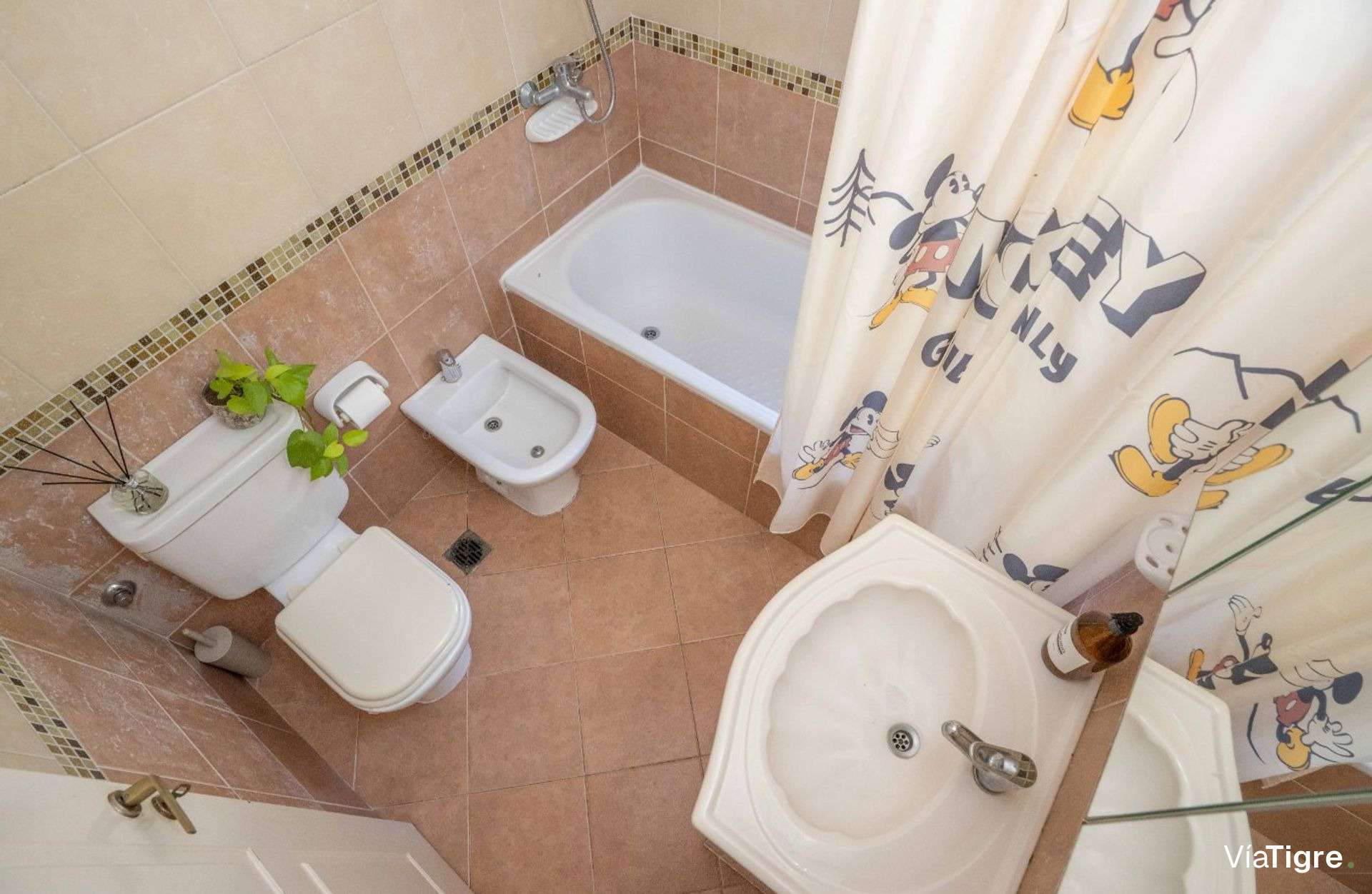 Triplex de 6 ambientes en venta en Tigre