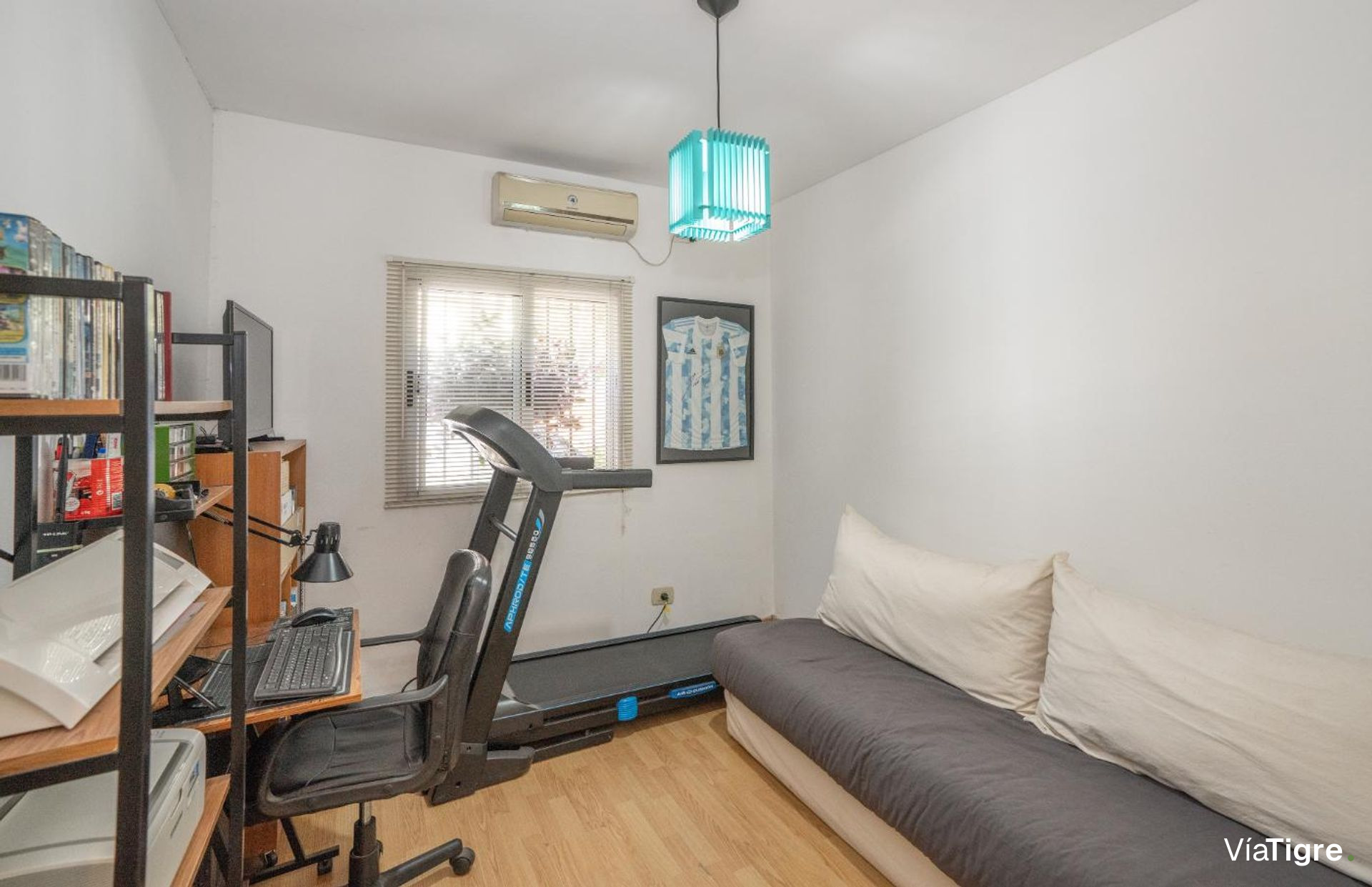 Triplex de 6 ambientes en venta en Tigre