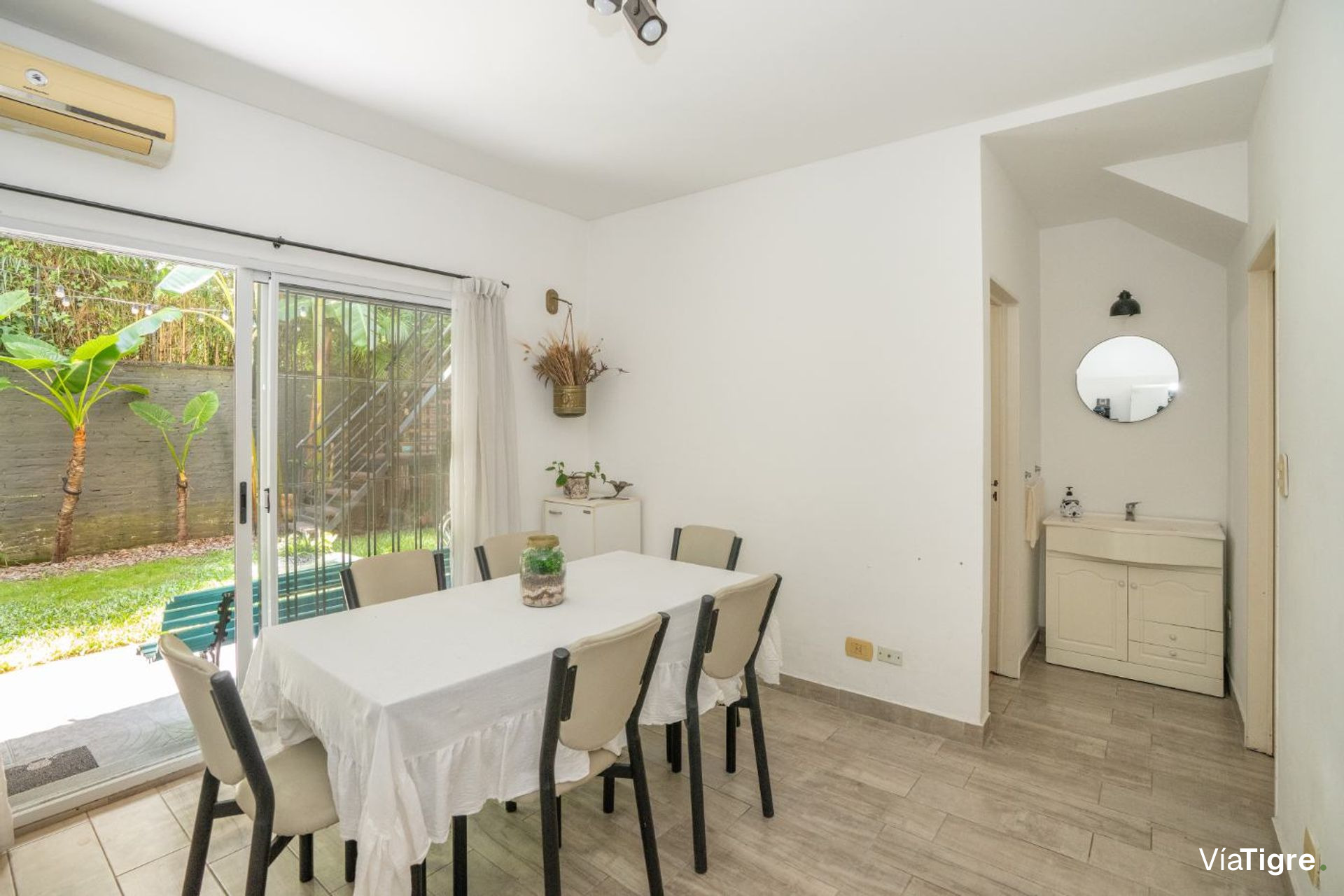 Triplex de 6 ambientes en venta en Tigre