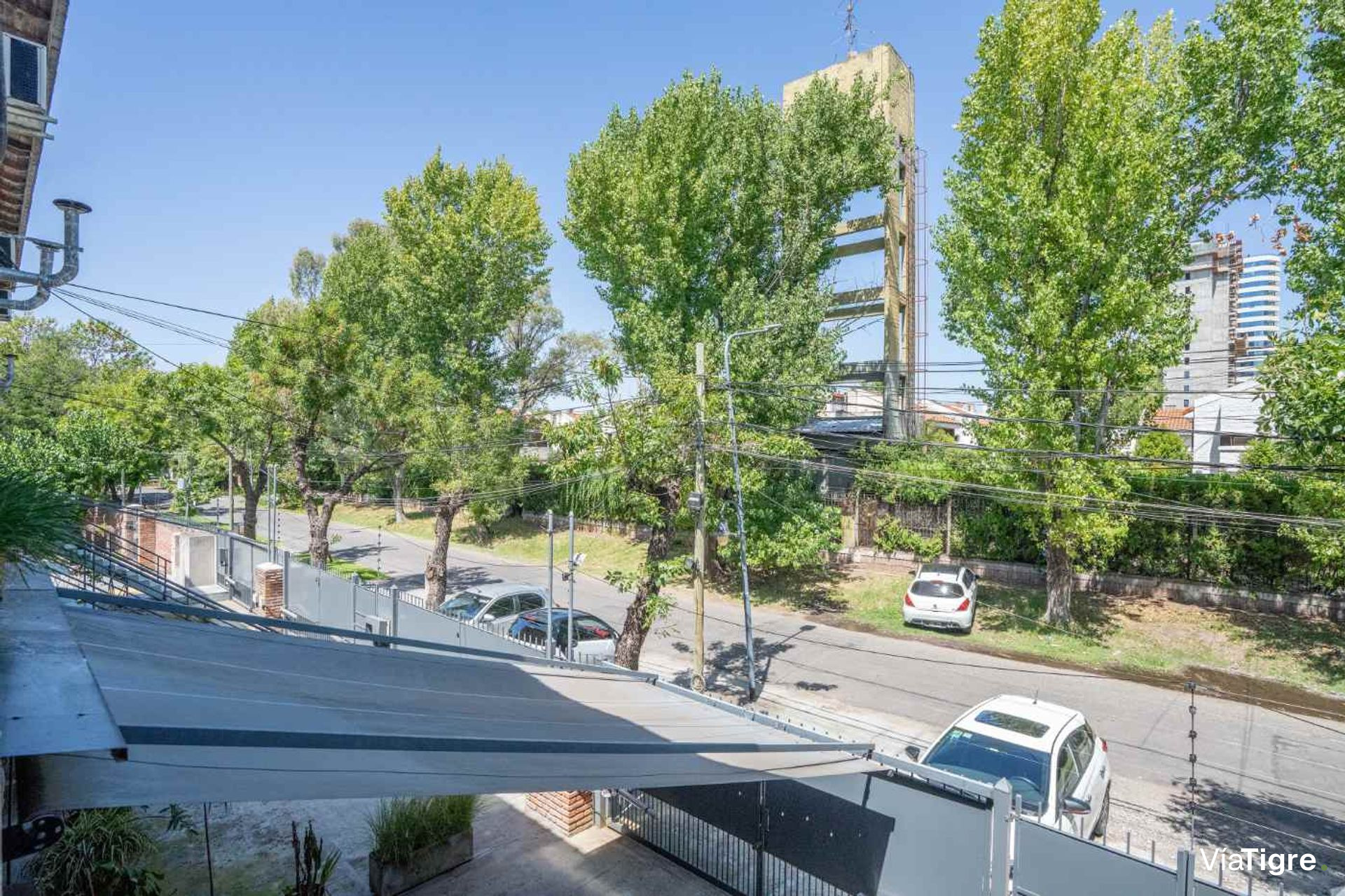 Triplex de 6 ambientes en venta en Tigre