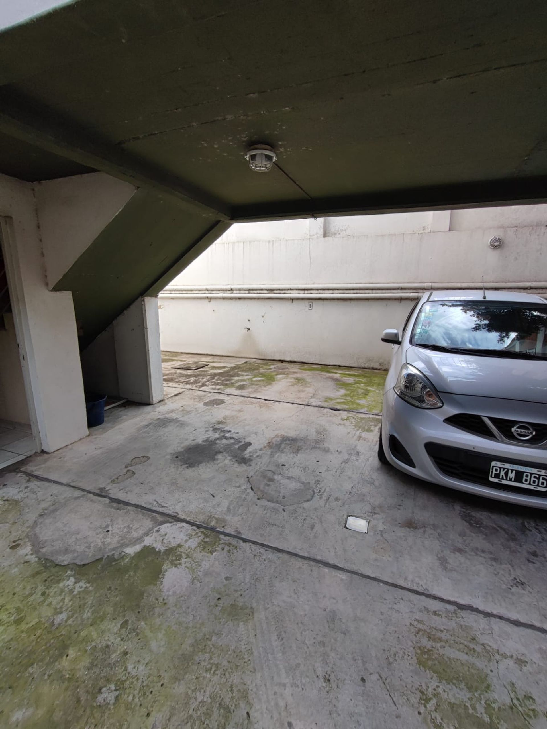 Venta depto. 3 amb. en beccar con cochera y balcon