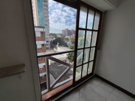 Venta depto. 3 amb. en beccar con cochera y balcon