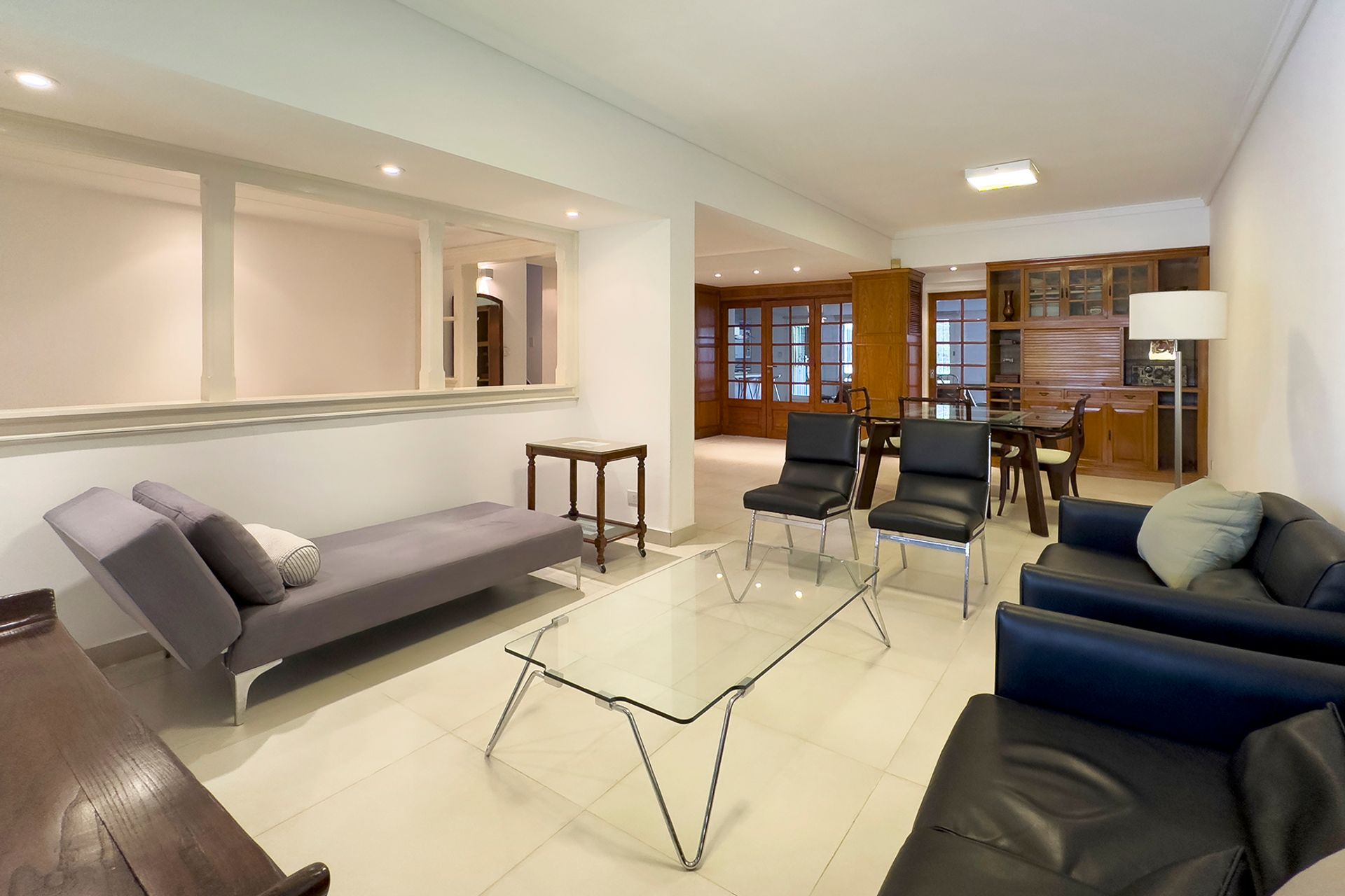 VENTA CASA 4 DORM MARTINEZ C/PILETA (2 lotes)