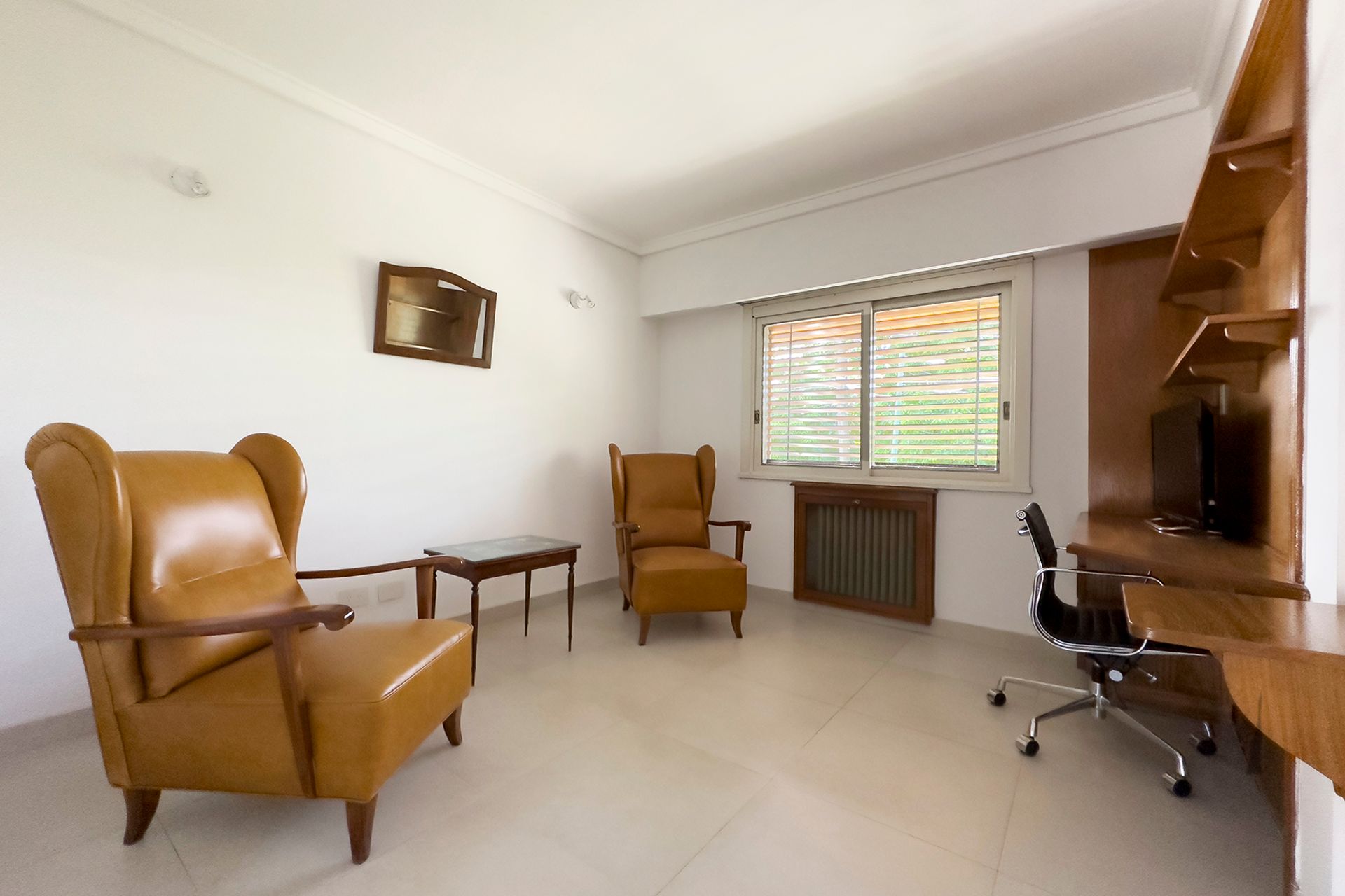 VENTA CASA 4 DORM MARTINEZ C/PILETA (2 lotes)