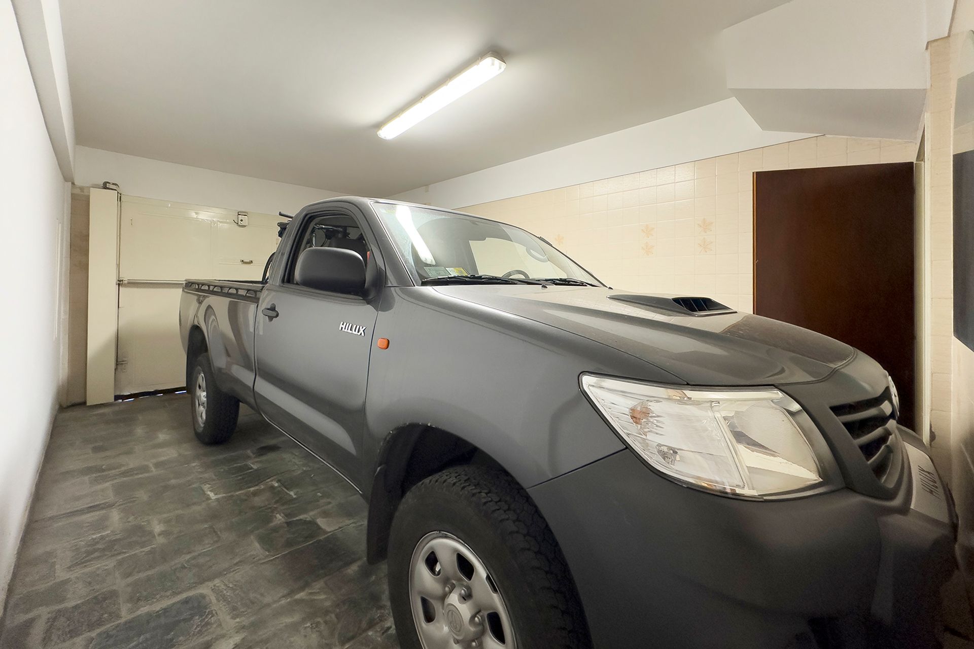VENTA CASA 4 DORM MARTINEZ C/PILETA (2 lotes)