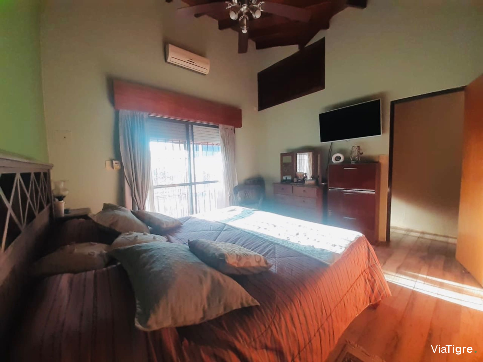 Duplex Con Jardin, Pileta Y Cochera Cubierta