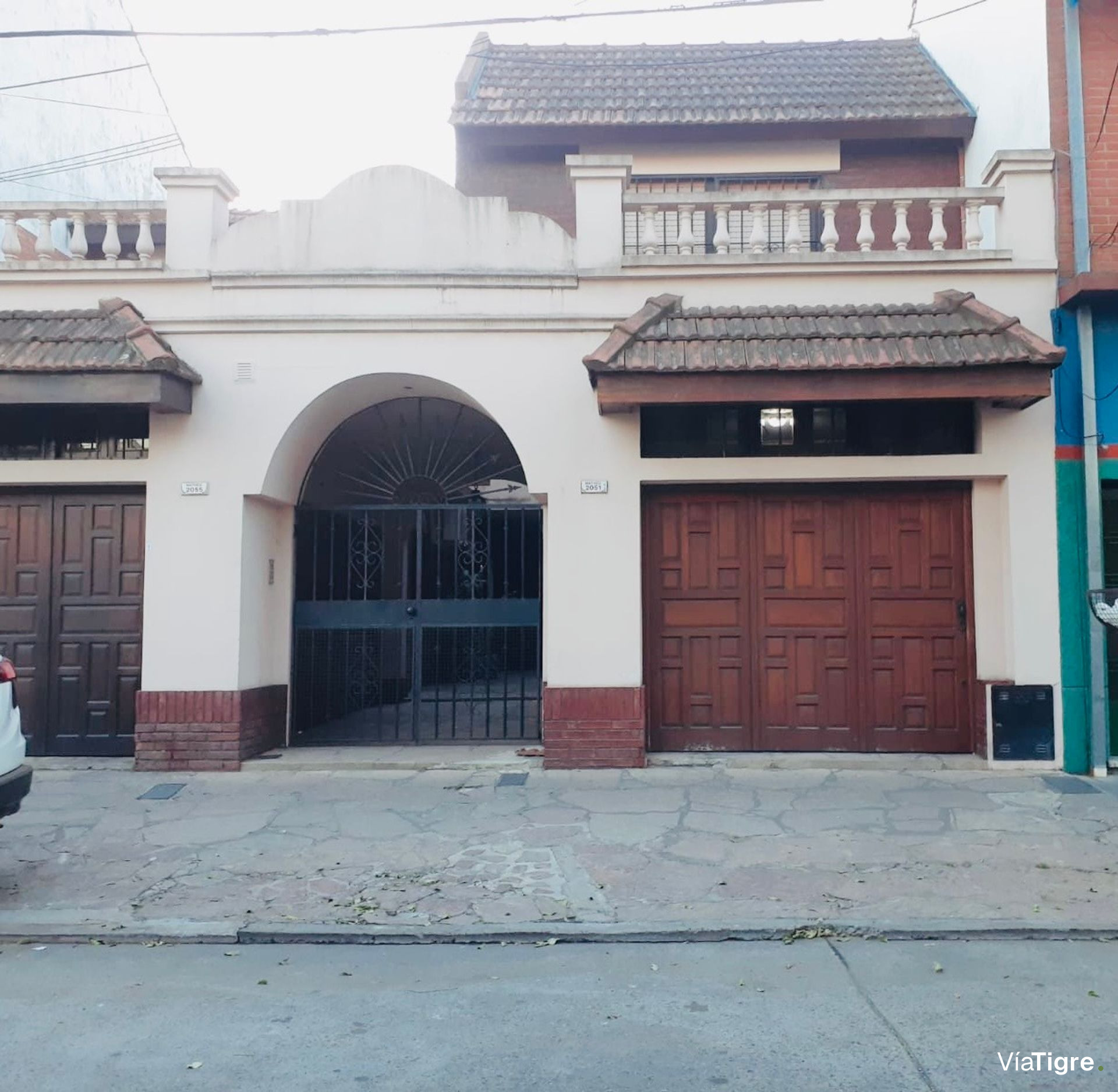 Duplex Con Jardin, Pileta Y Cochera Cubierta