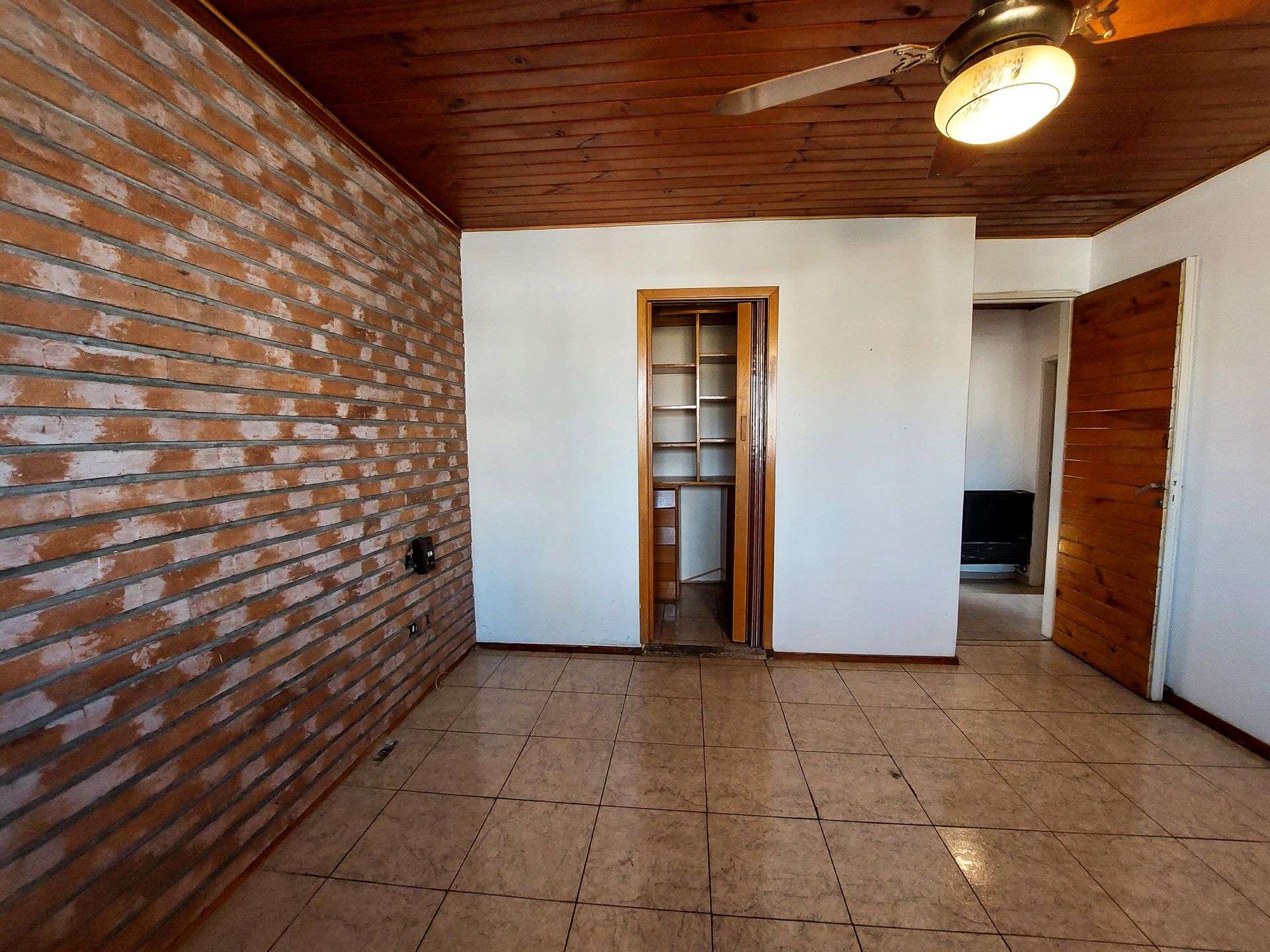 Venta Casa 4 Ambientes Con Lote De 299Mts2