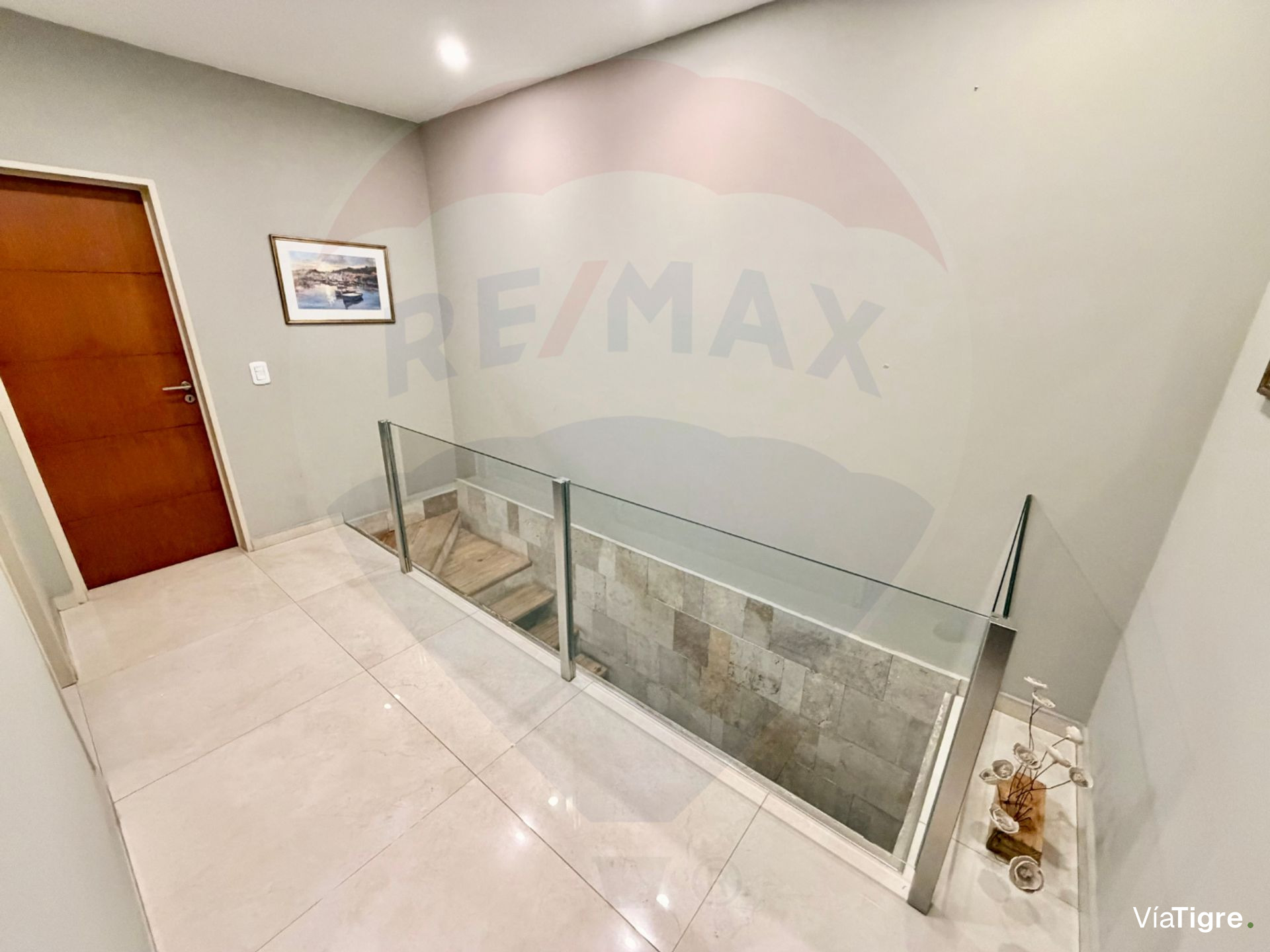 VENTA casa 4 dormit, quincho pileta villa adelina