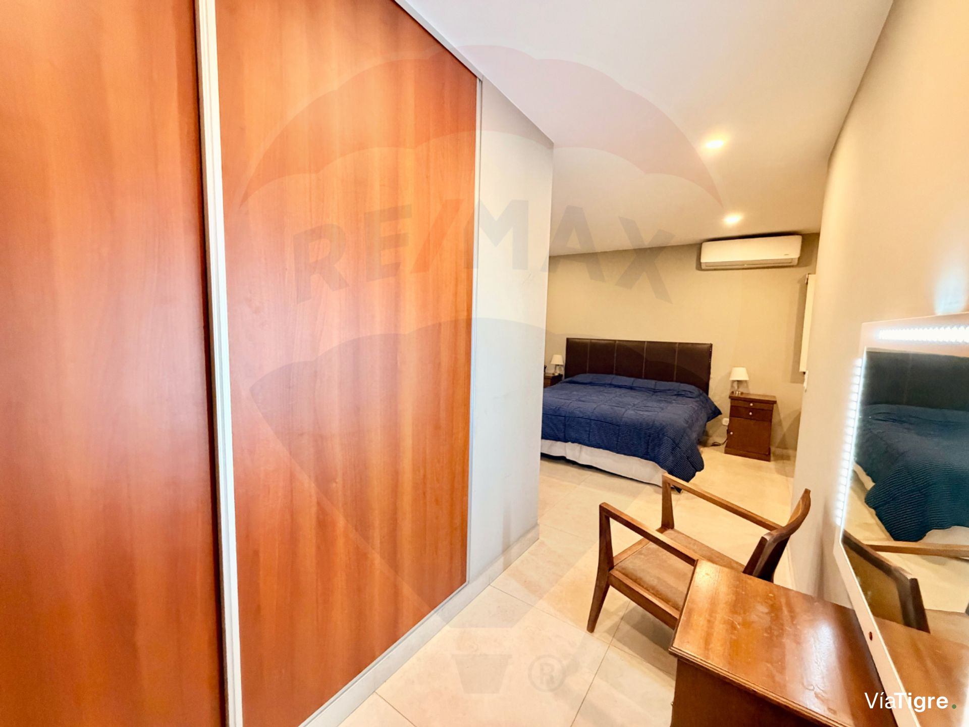 VENTA casa 4 dormit, quincho pileta villa adelina