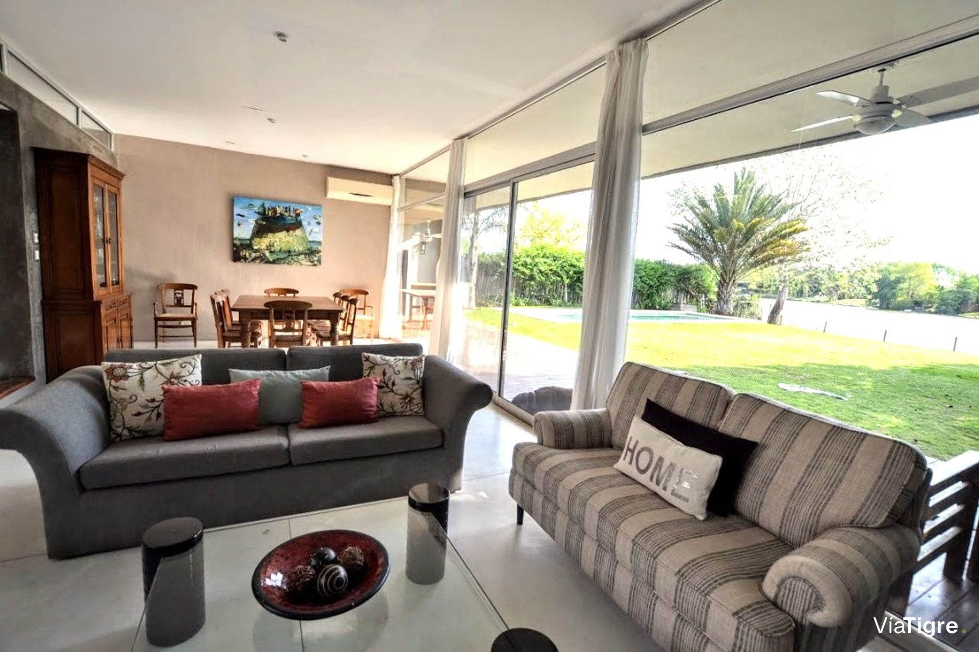Venta casa 7 ambiente Santa Maria de Tigre al lago