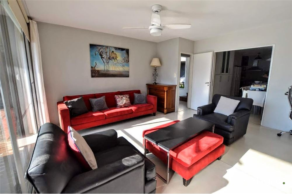 Venta casa 7 ambiente Santa Maria de Tigre al lago