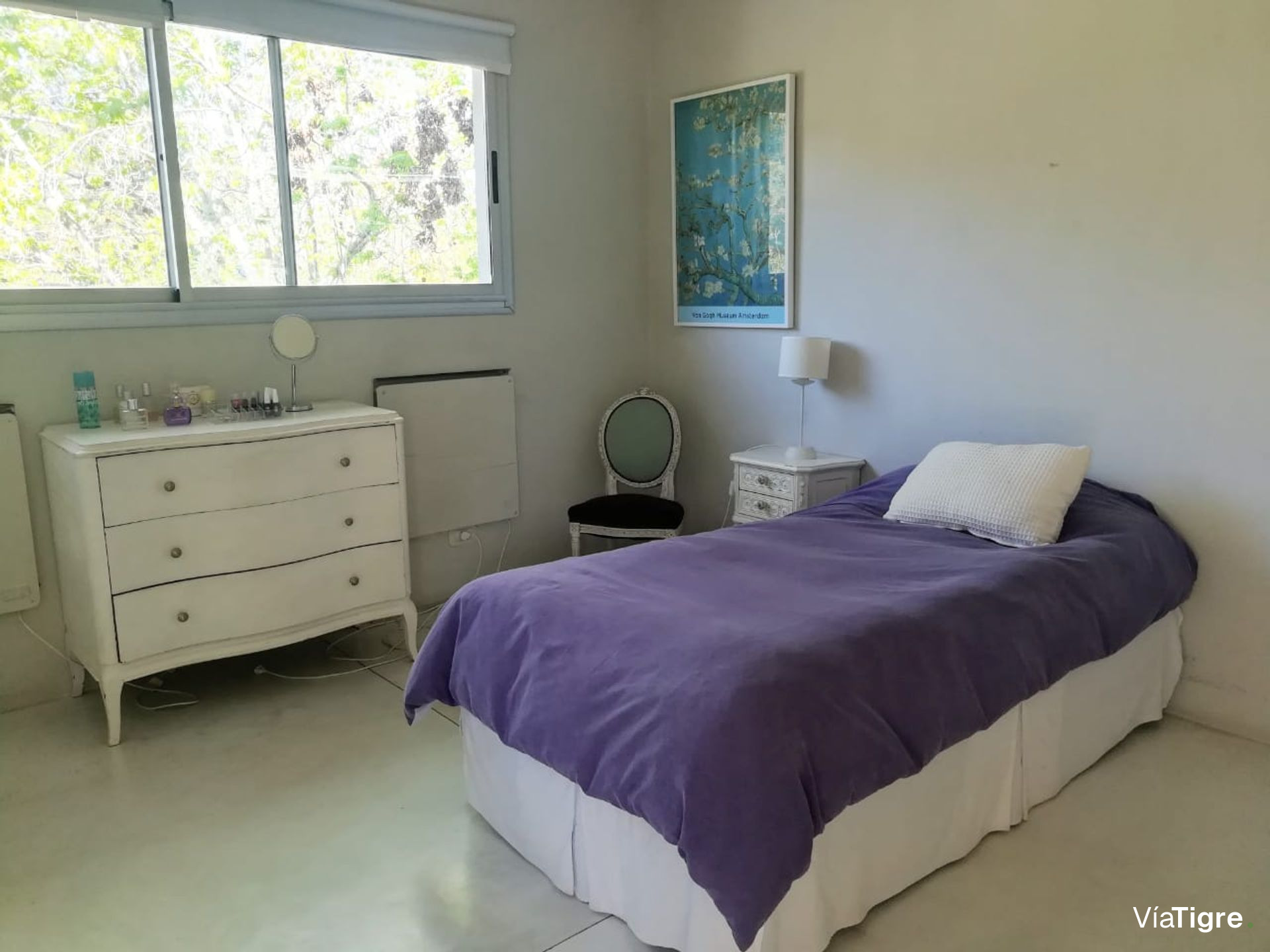 Venta casa 7 ambiente Santa Maria de Tigre al lago