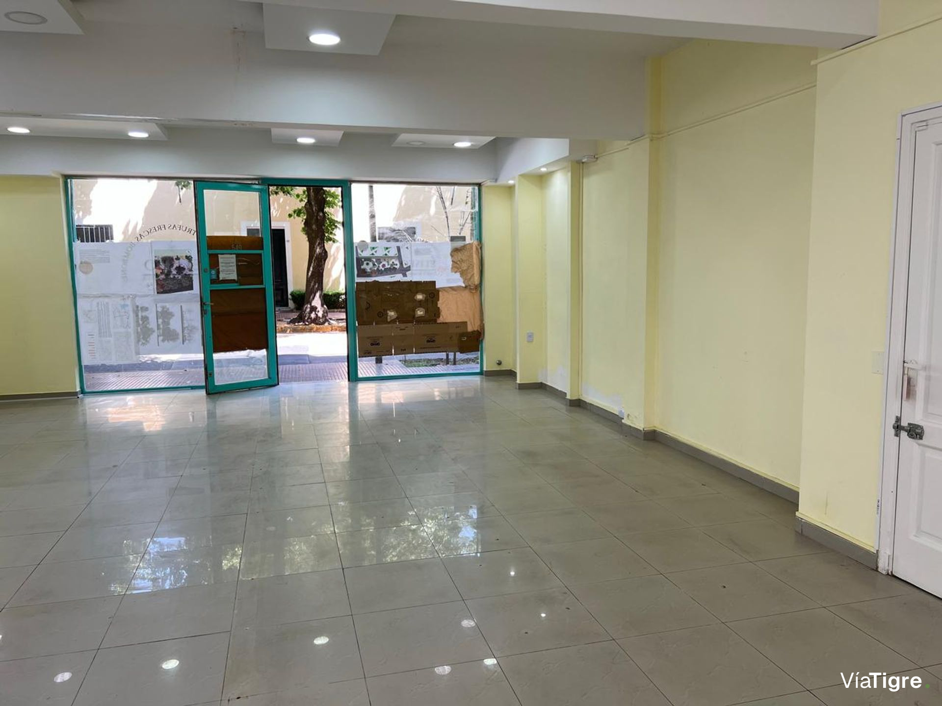 Venta local comercial en San Isidro