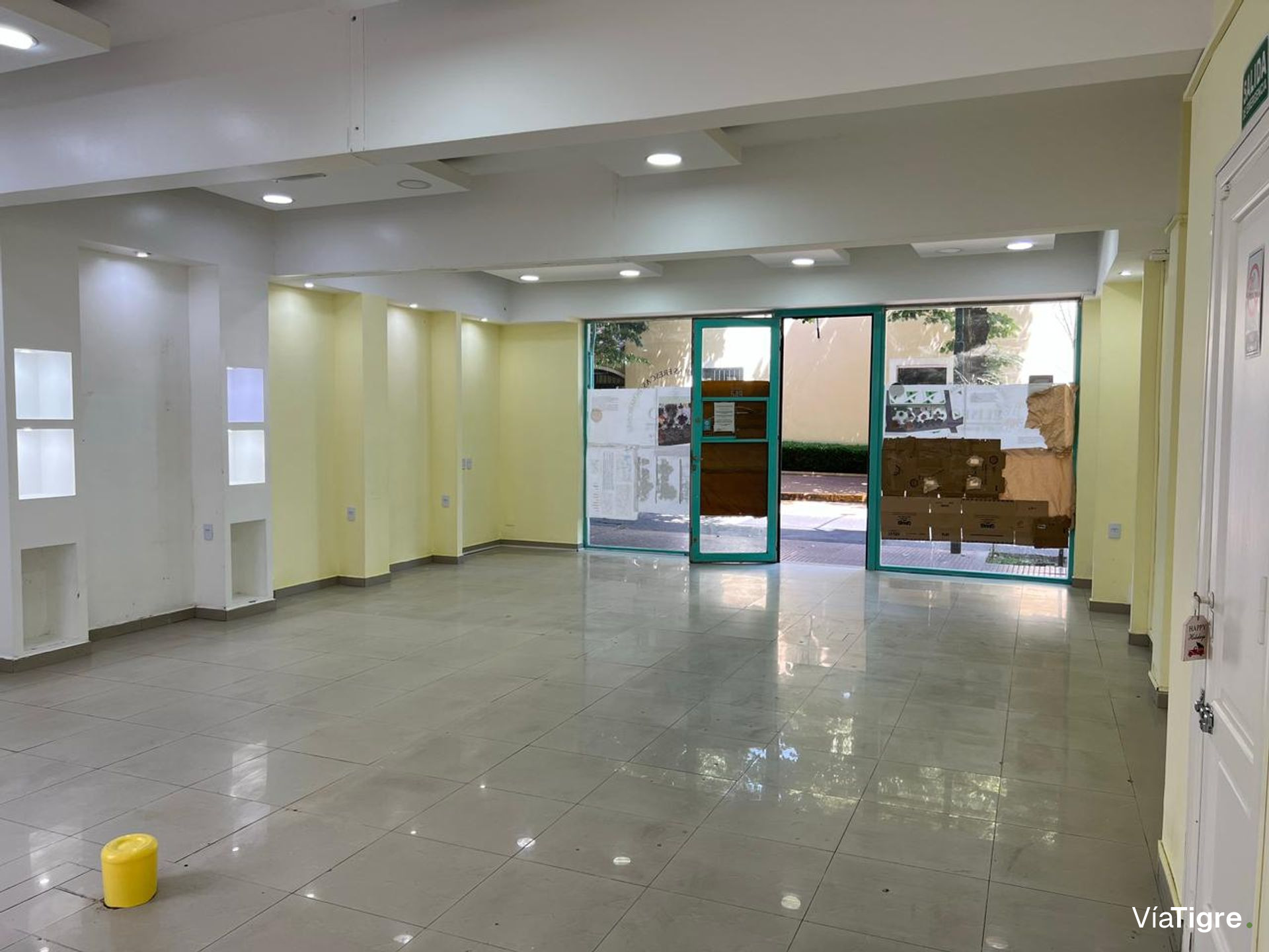 Venta local comercial en San Isidro