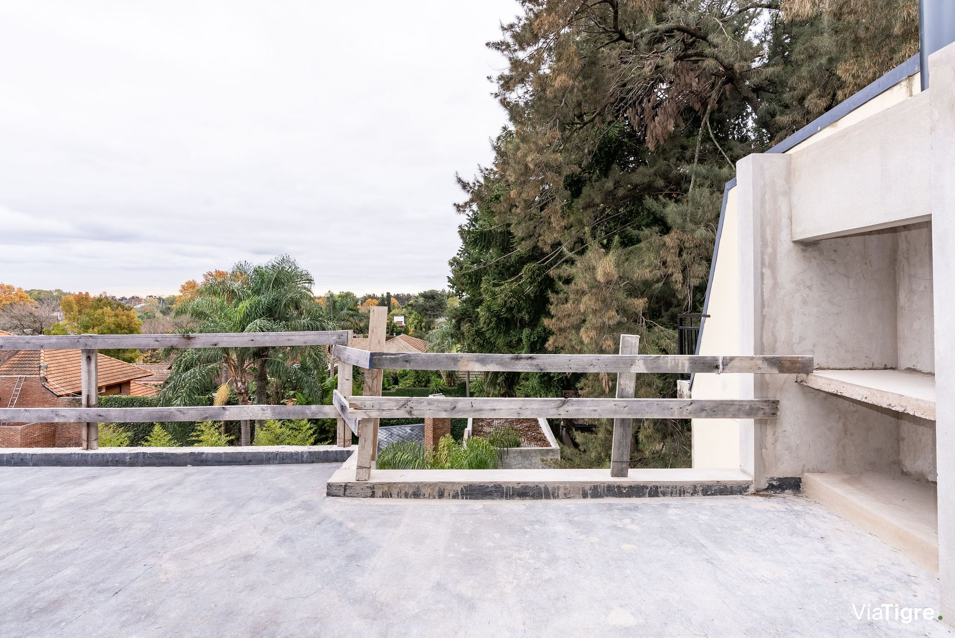3 Amb Balcon Parrilla Coch Baulera A Estrenar