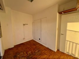 For Sale 2-Bedroom Apartment with Balcony in Vicente Lopez